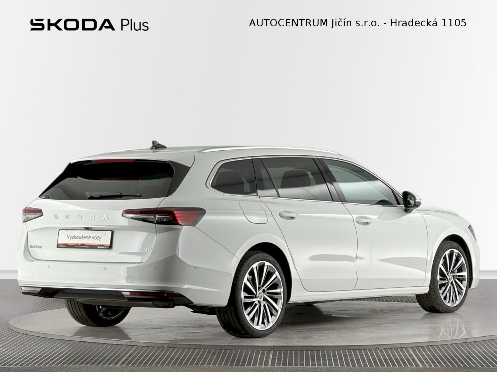 Škoda Superb, Combi iV DSG 1.5TSI 150kW L&K - fotka 2