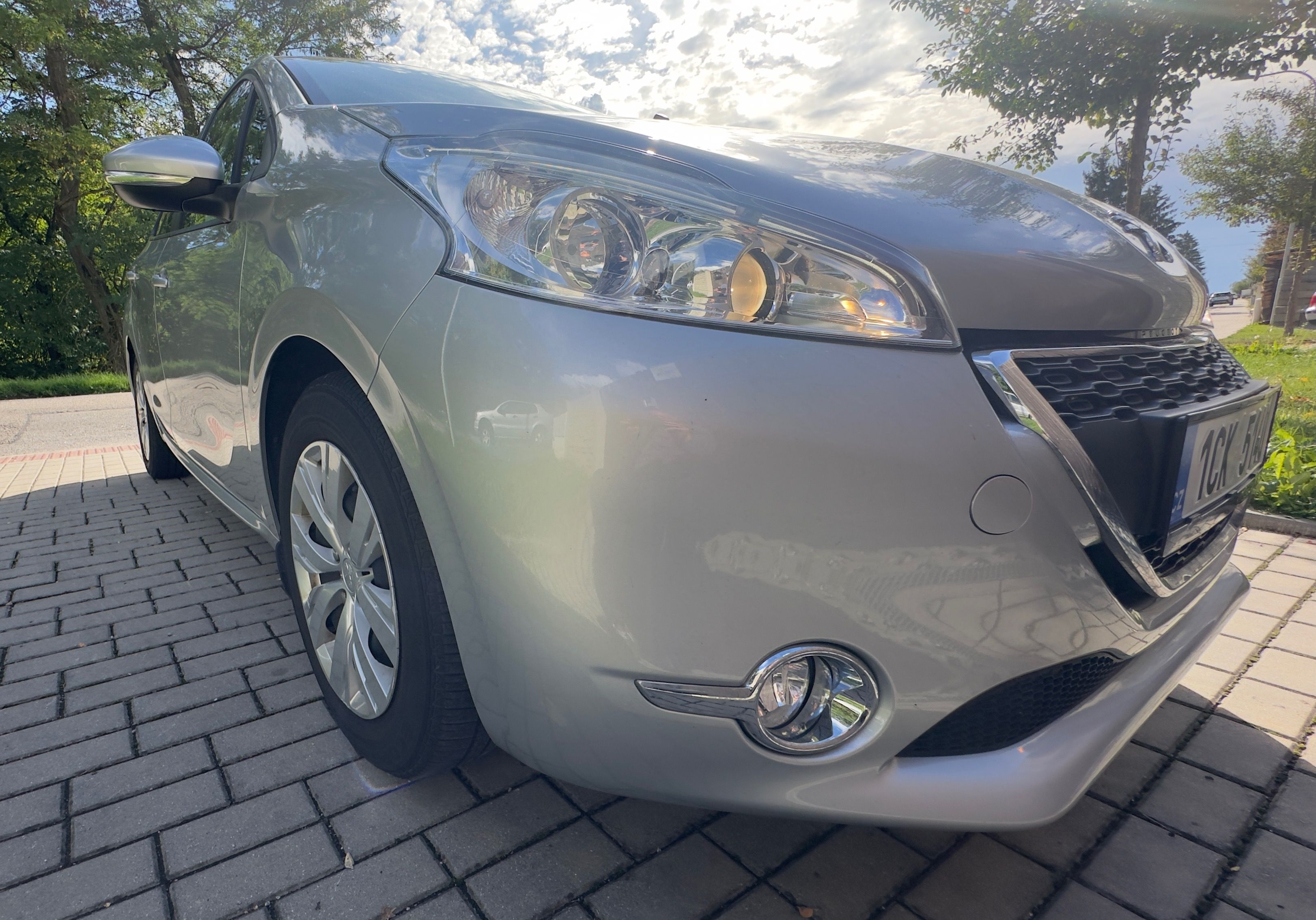 Peugeot 208, 1.2 VTi -Servisováno i rozvody - fotka 5