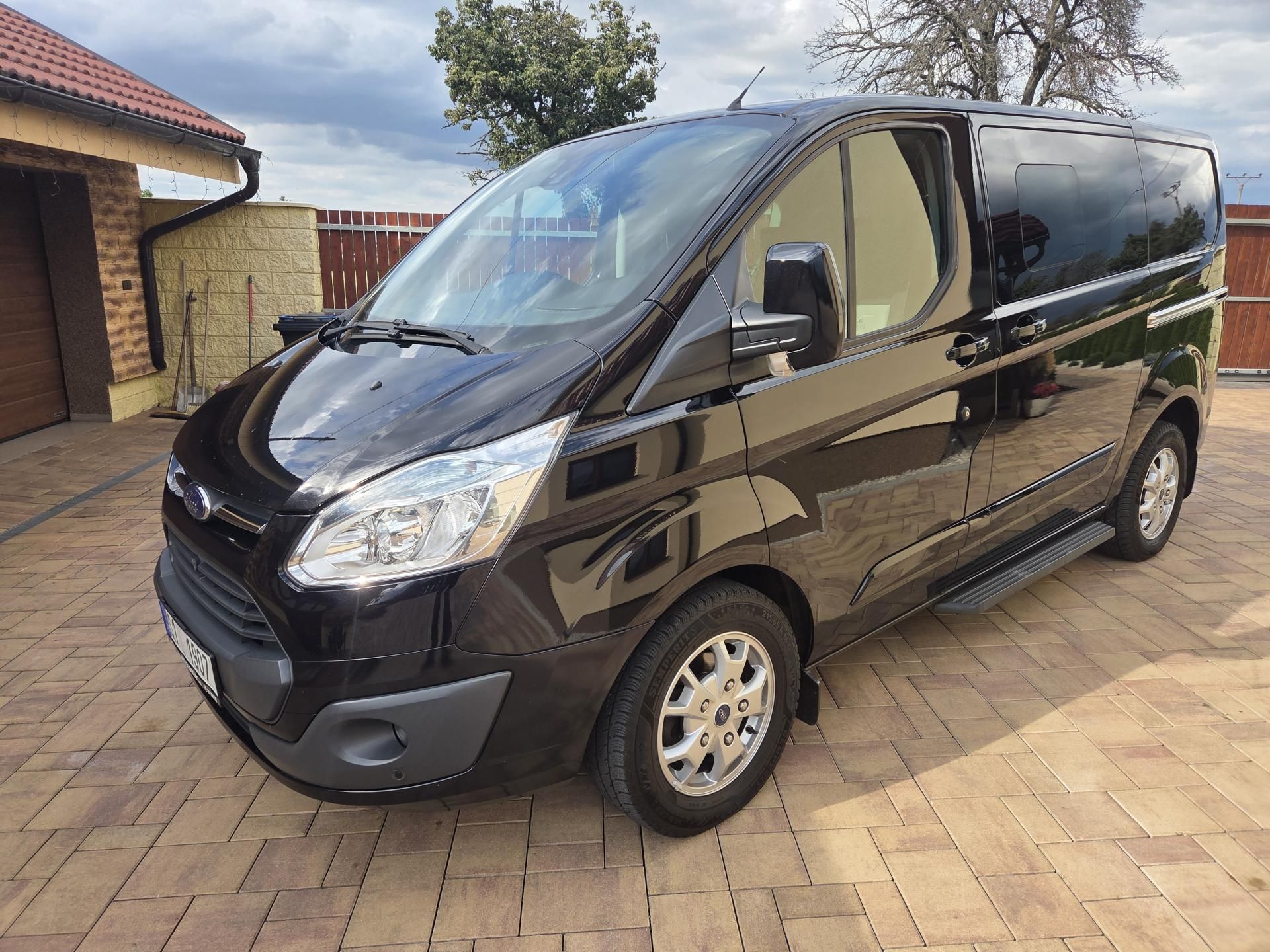 Ford Transit Custom, 2.2 TDCi 114kW  5míst