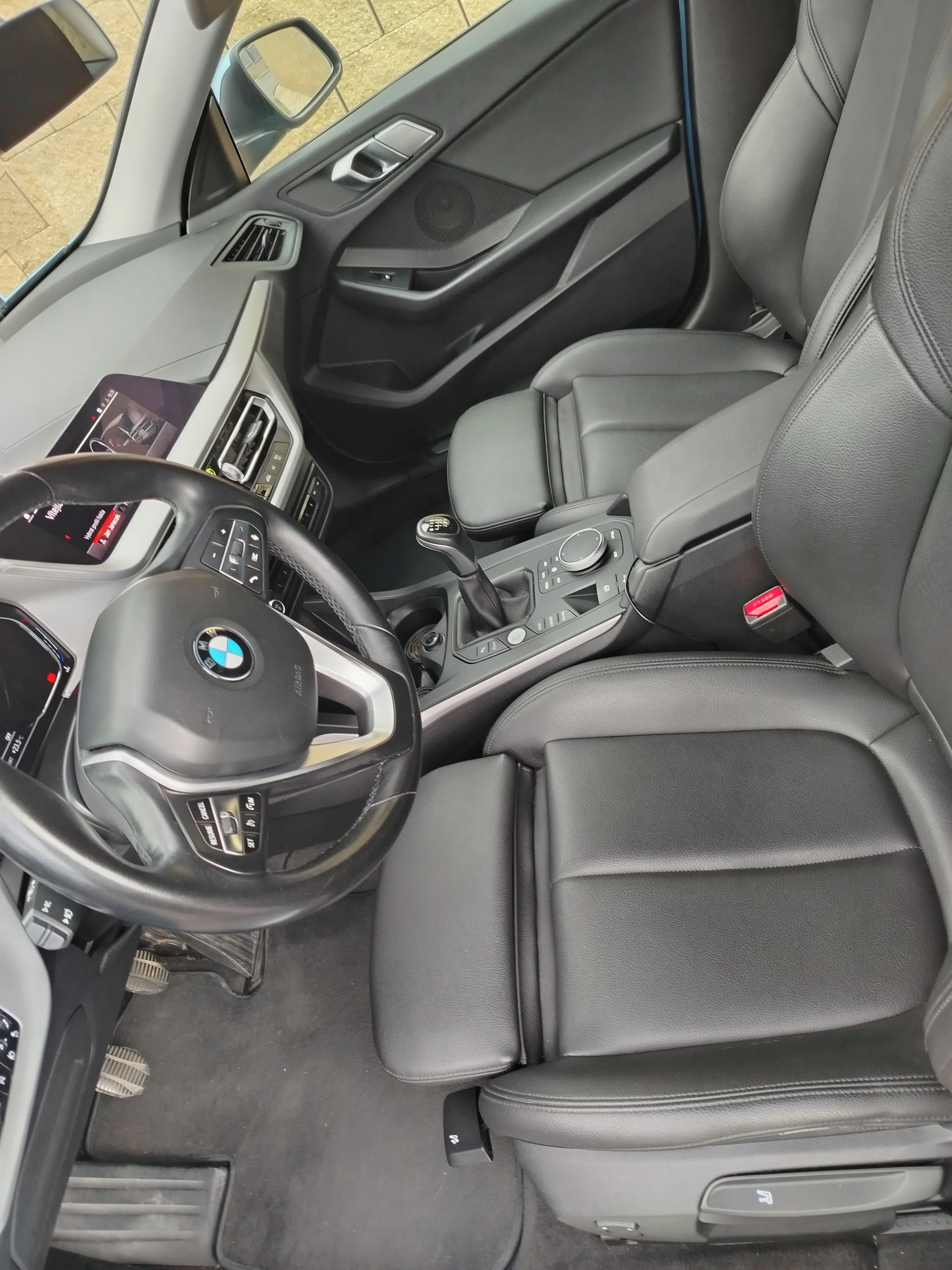 BMW Řada 2, PRODÁM BMW 2 GRAND COUPE 218i - fotka 4
