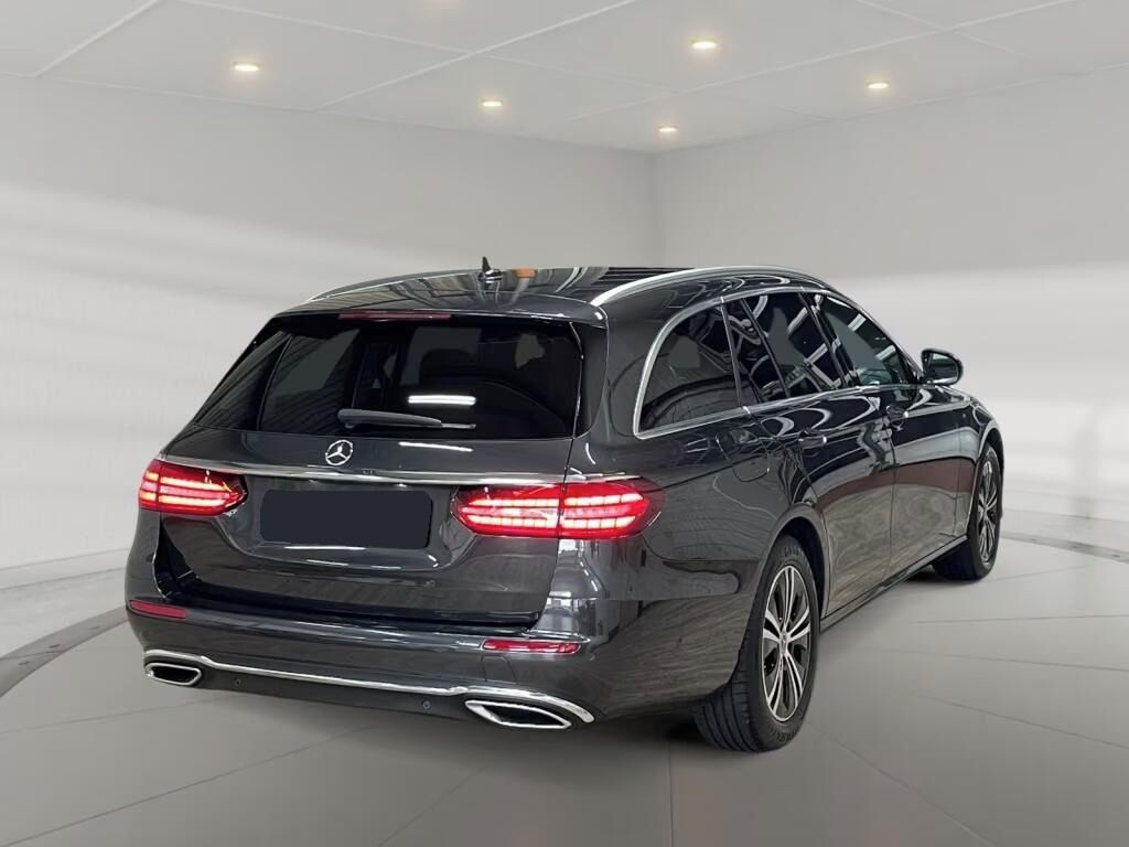 Mercedes-Benz Třídy E, 220 d T Avantgarde*Kamera*Navi - fotka 2