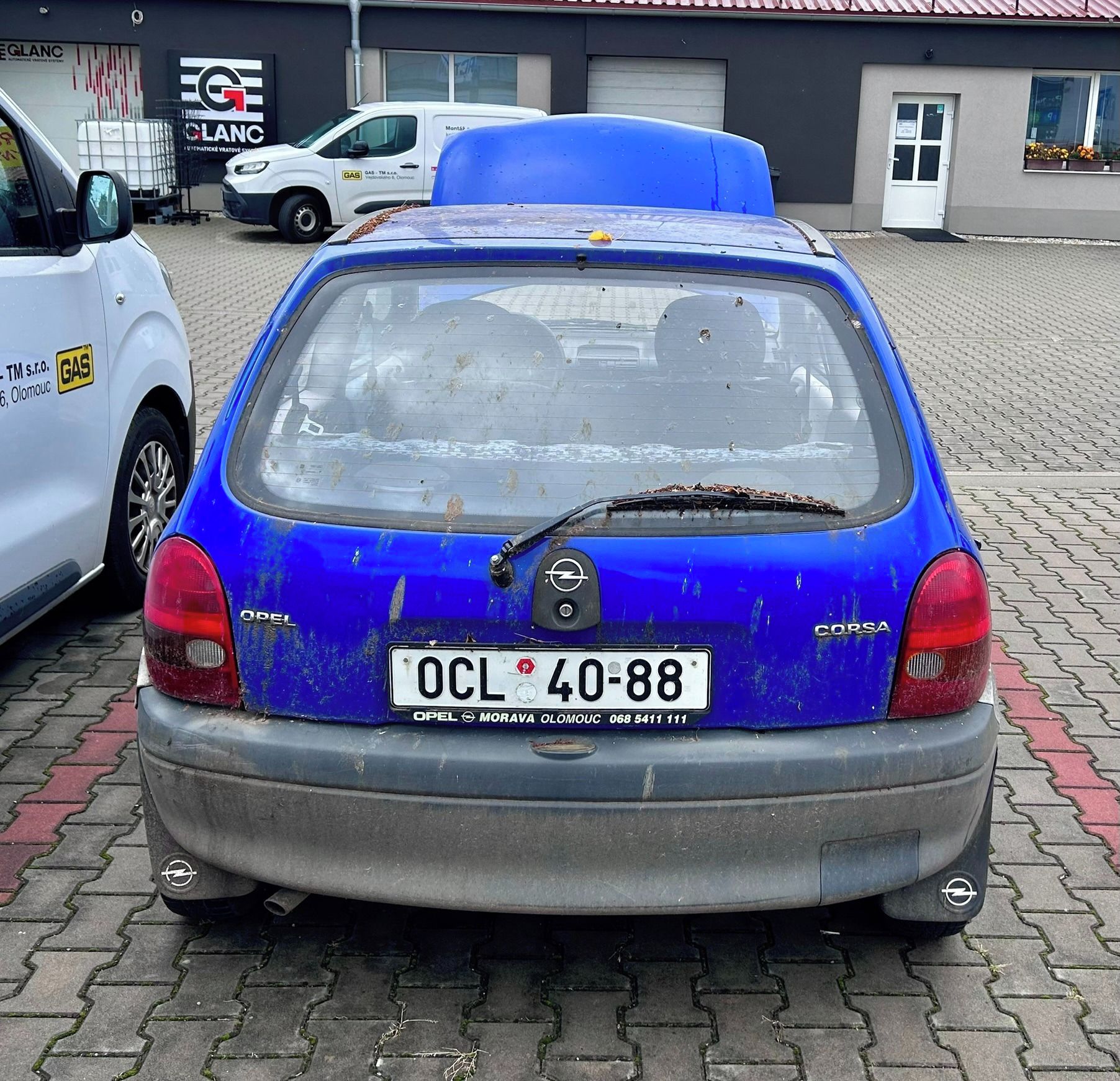 Opel Corsa, 1,2 benzin, servisováno - fotka 3