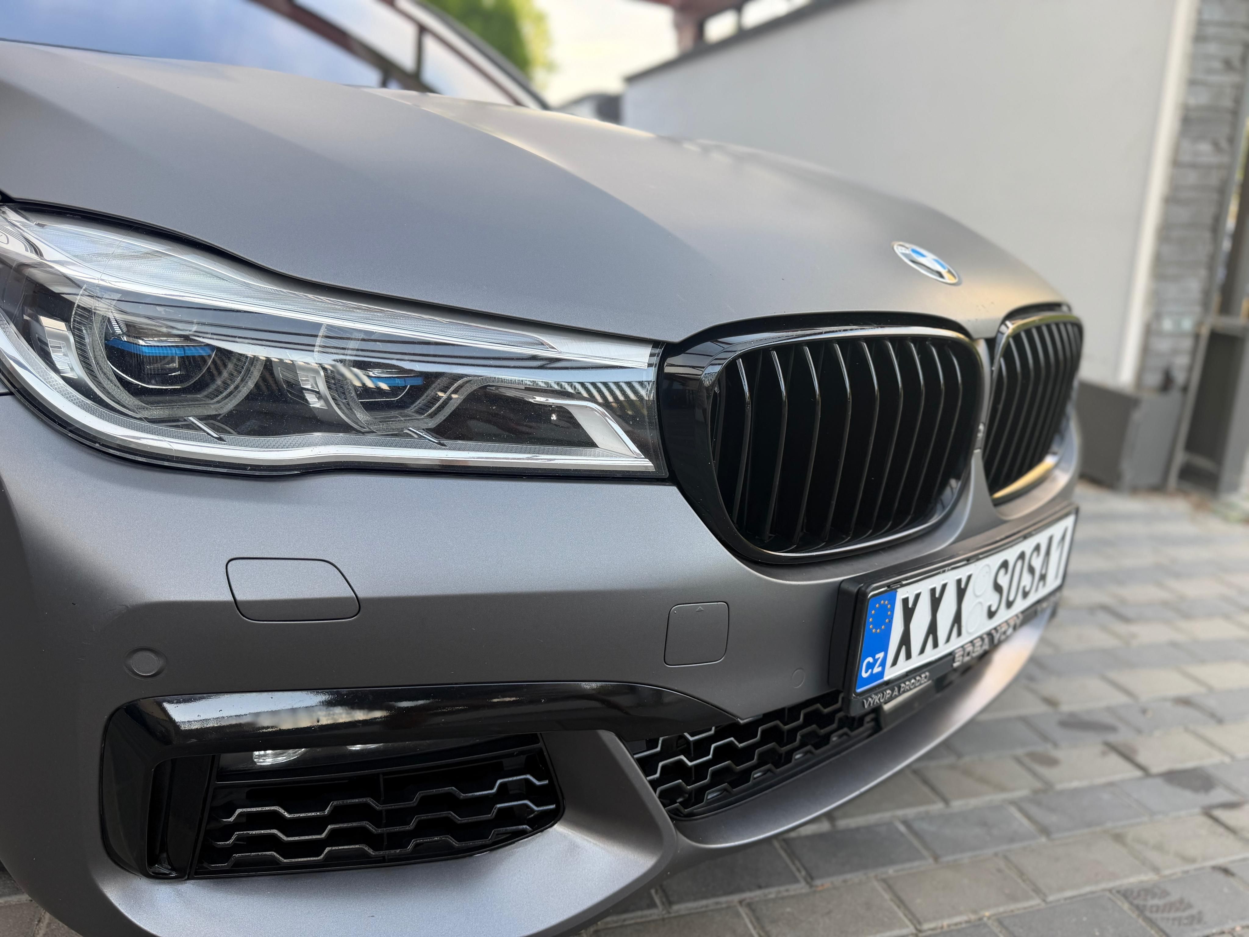 BMW Řada 7 - fotka 4