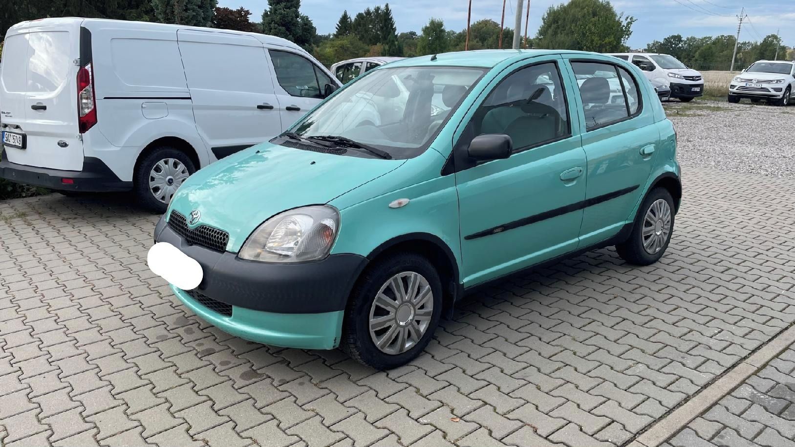 Toyota Yaris, 1.0 NA DÍLY POJIZDNÉ - fotka 2
