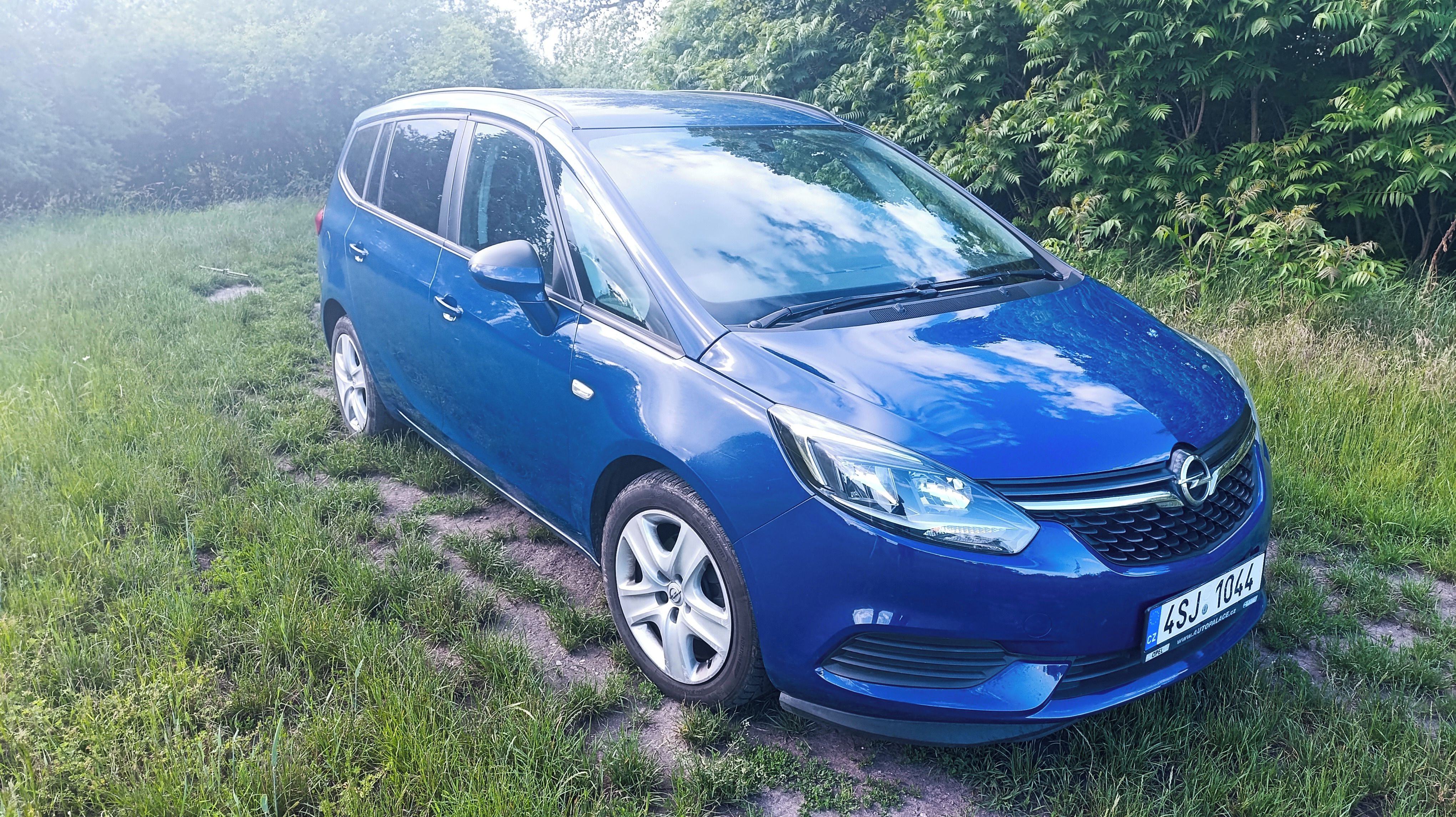 Opel Zafira, Opel Zafira Tourer