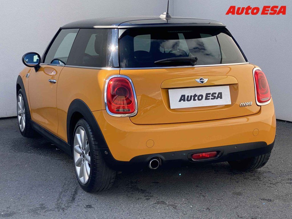 Mini Cooper, 1.5T,LED,navi,kůže - fotka 6