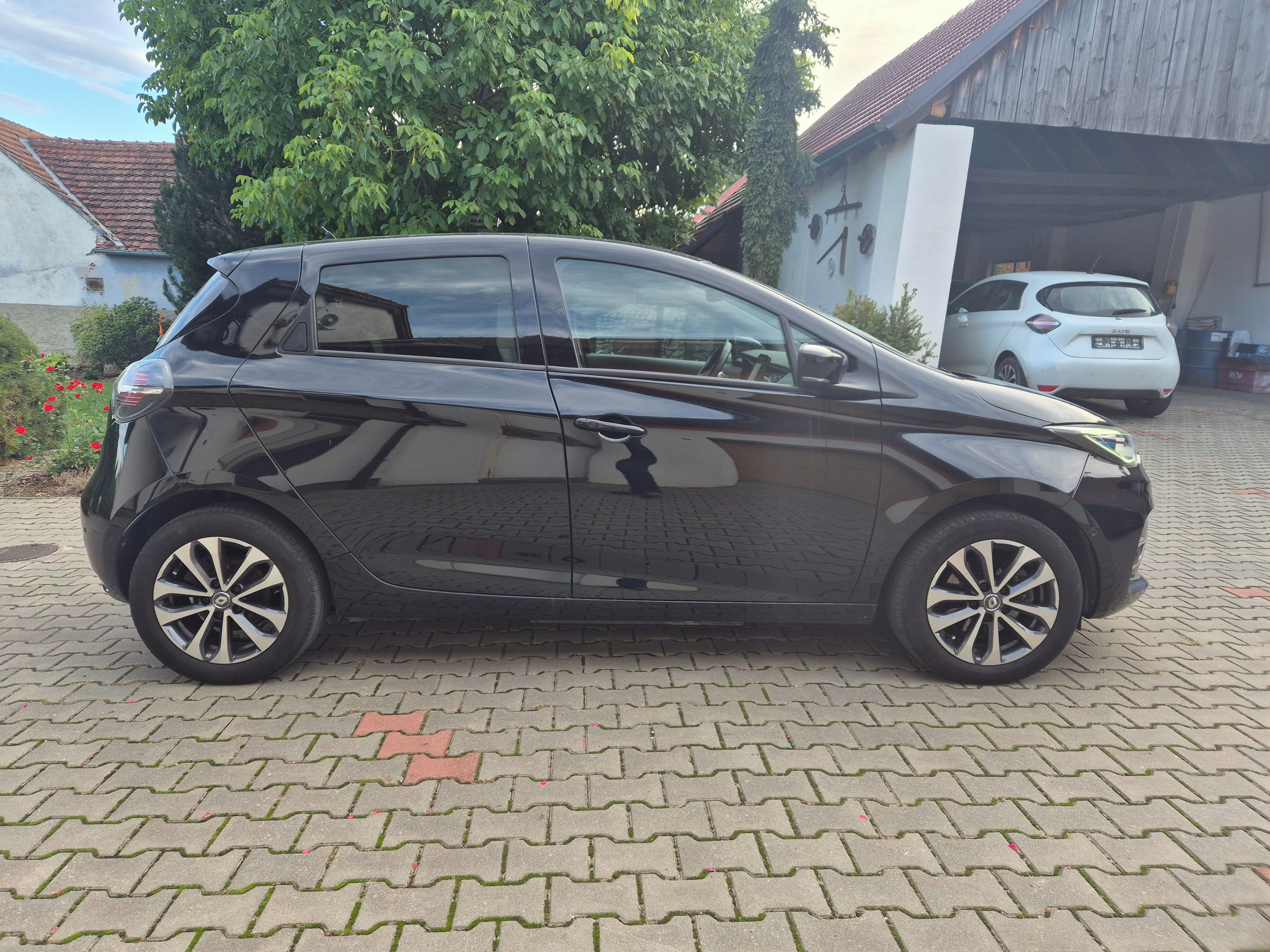 Renault ZOE, R135 Intens SoH 94,3% 12/21 - fotka 4