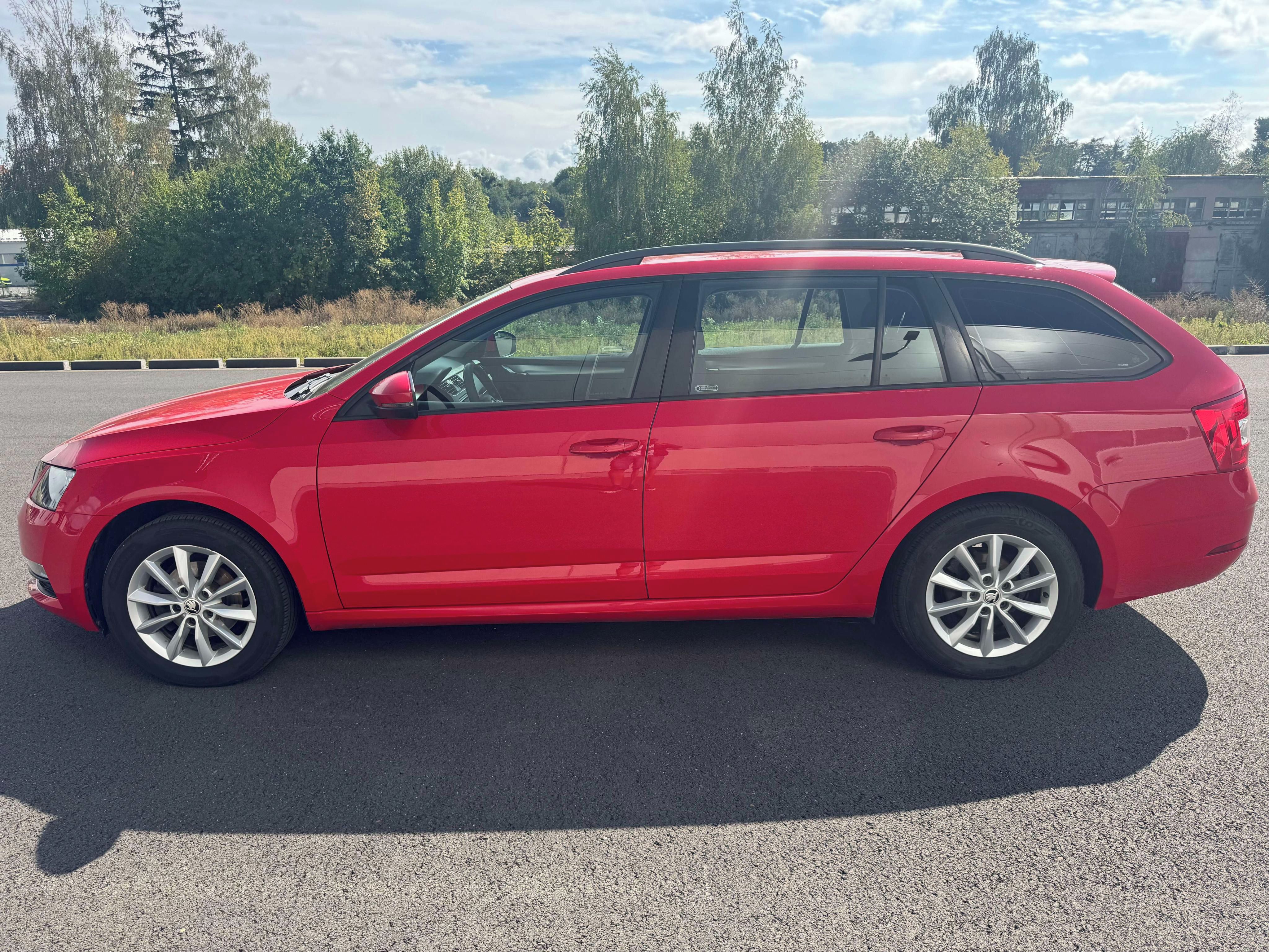 Škoda Octavia, 1.6TDI, Ambition, servis - fotka 2