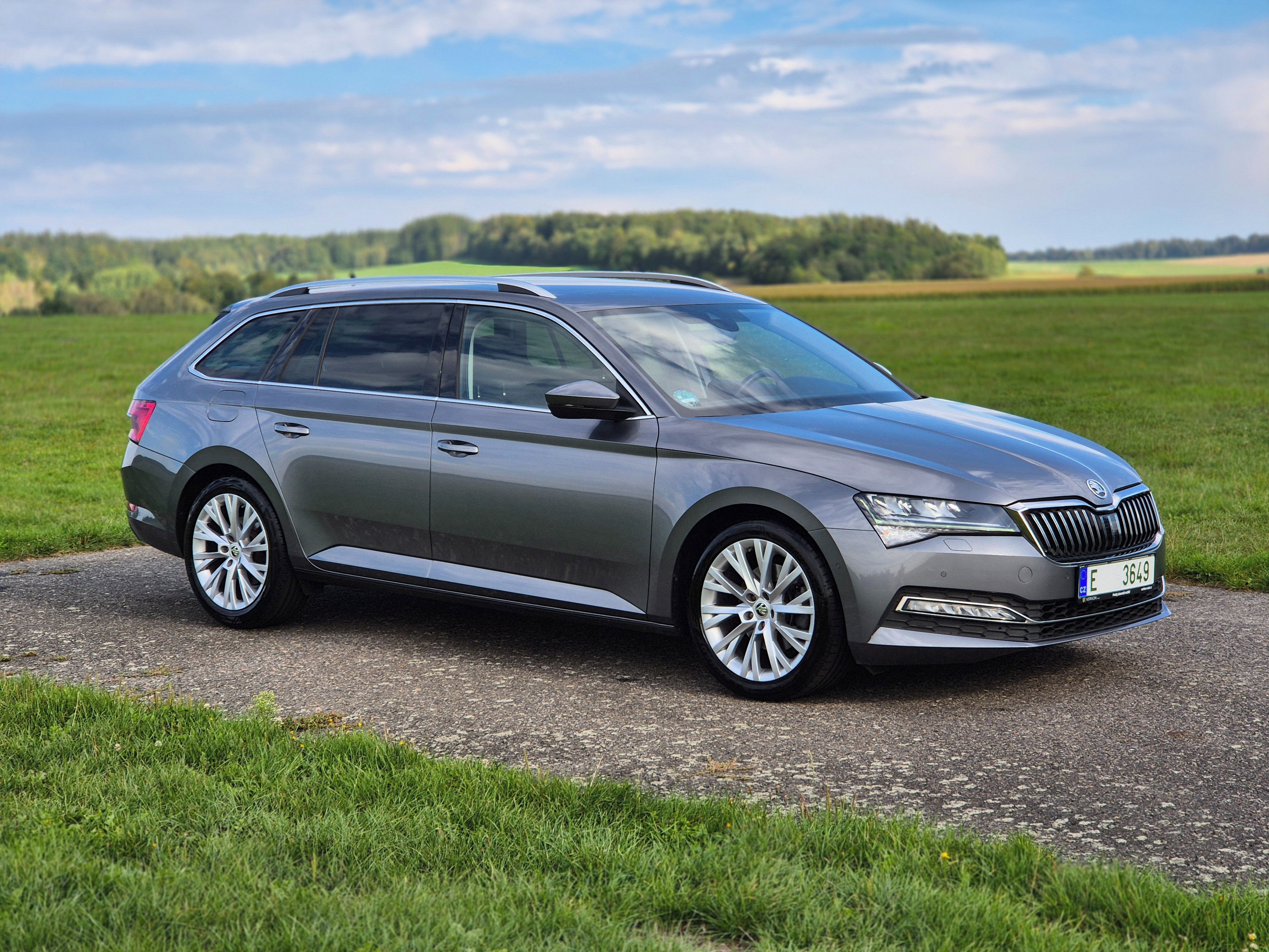 Škoda Superb, 2.0 TDI, DSG, 4x4, Style - fotka 4