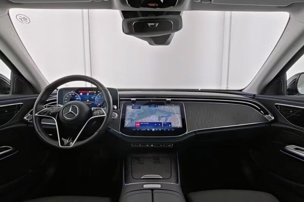 Mercedes-Benz Třídy E, 220 d T AVANTGARDE Advanced - fotka 6