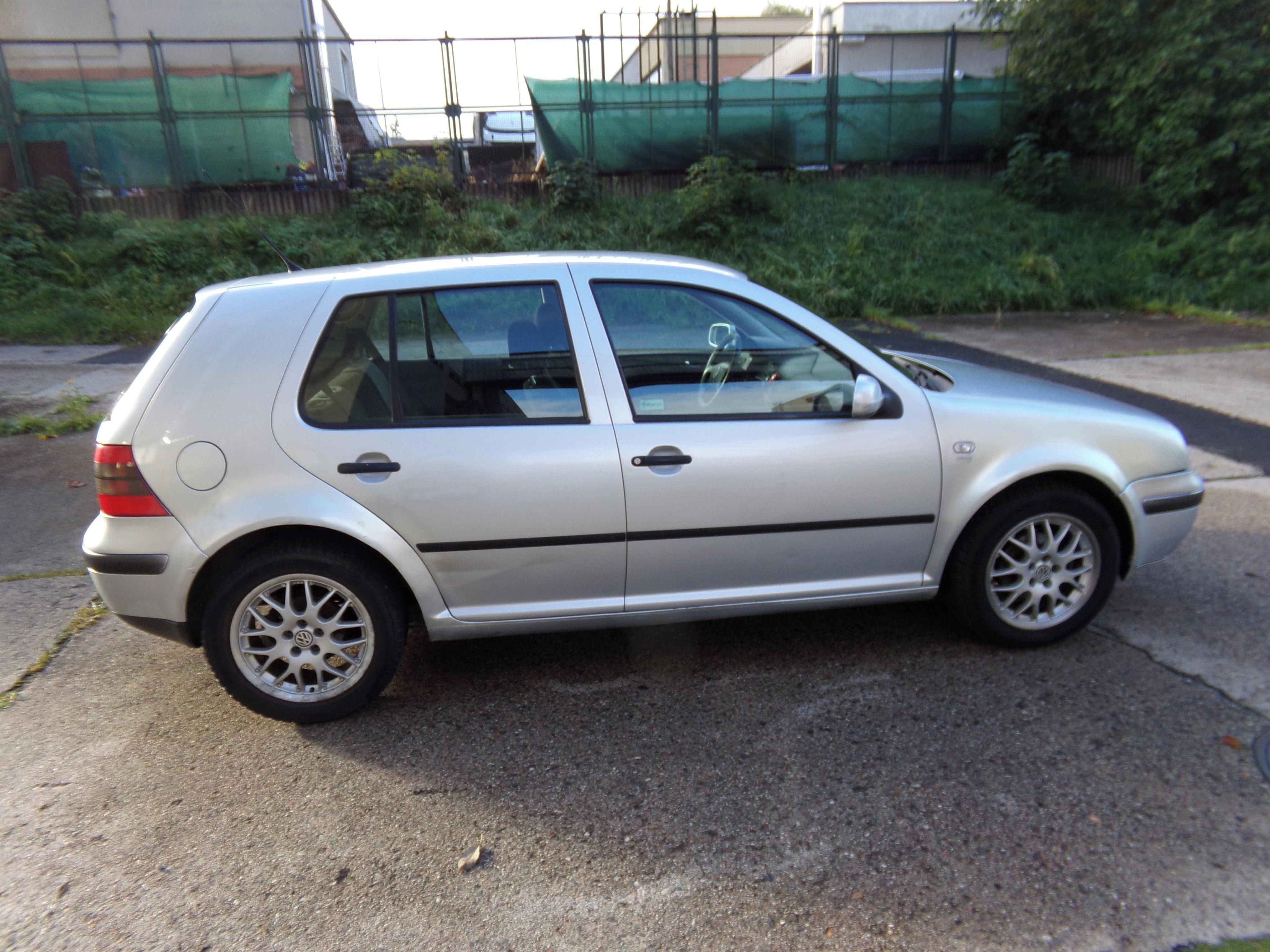 Volkswagen Golf, NOVÁ STK 09/28!!!! - fotka 4