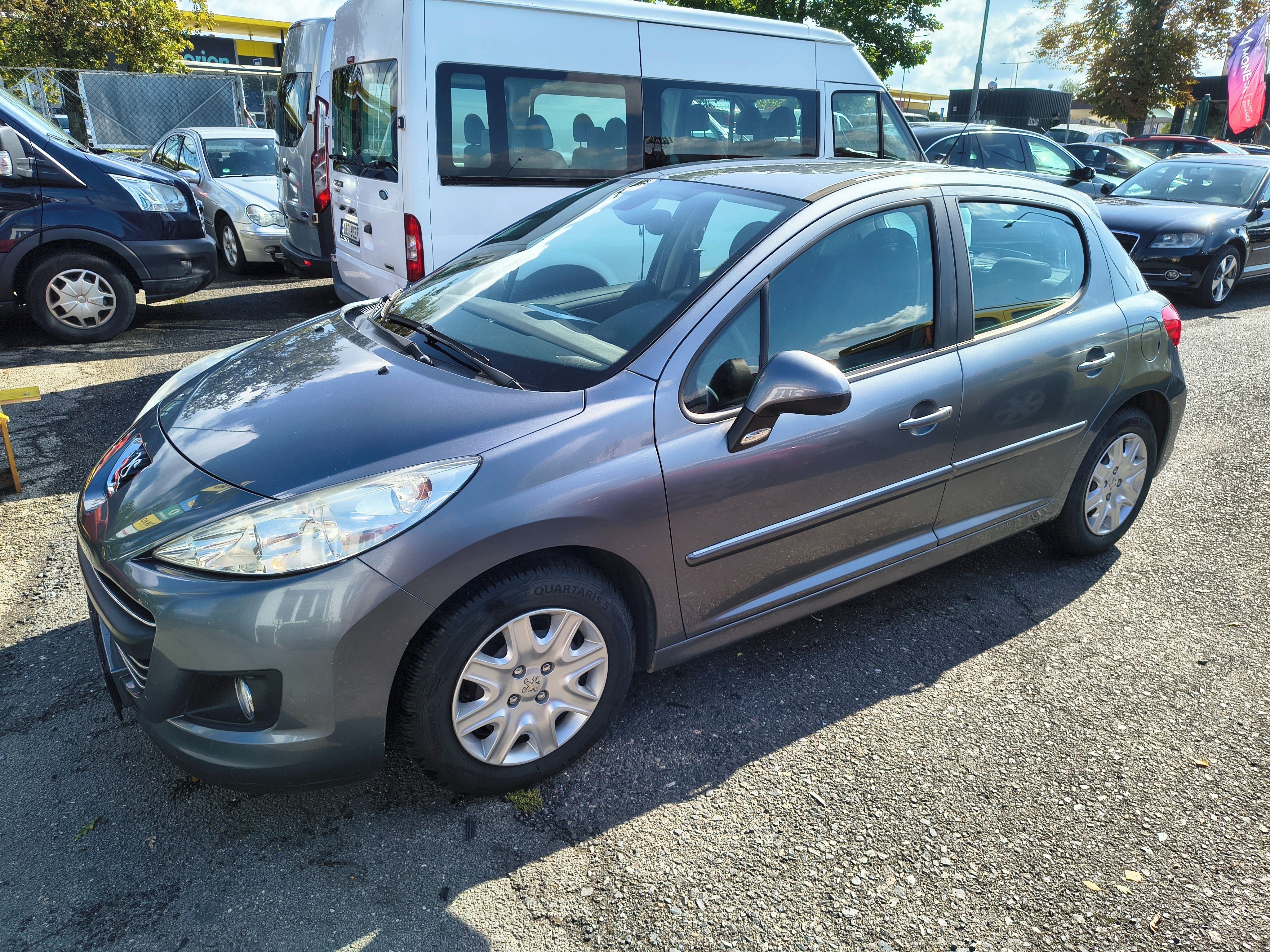 Peugeot 207, 1,6 HDi - fotka 2