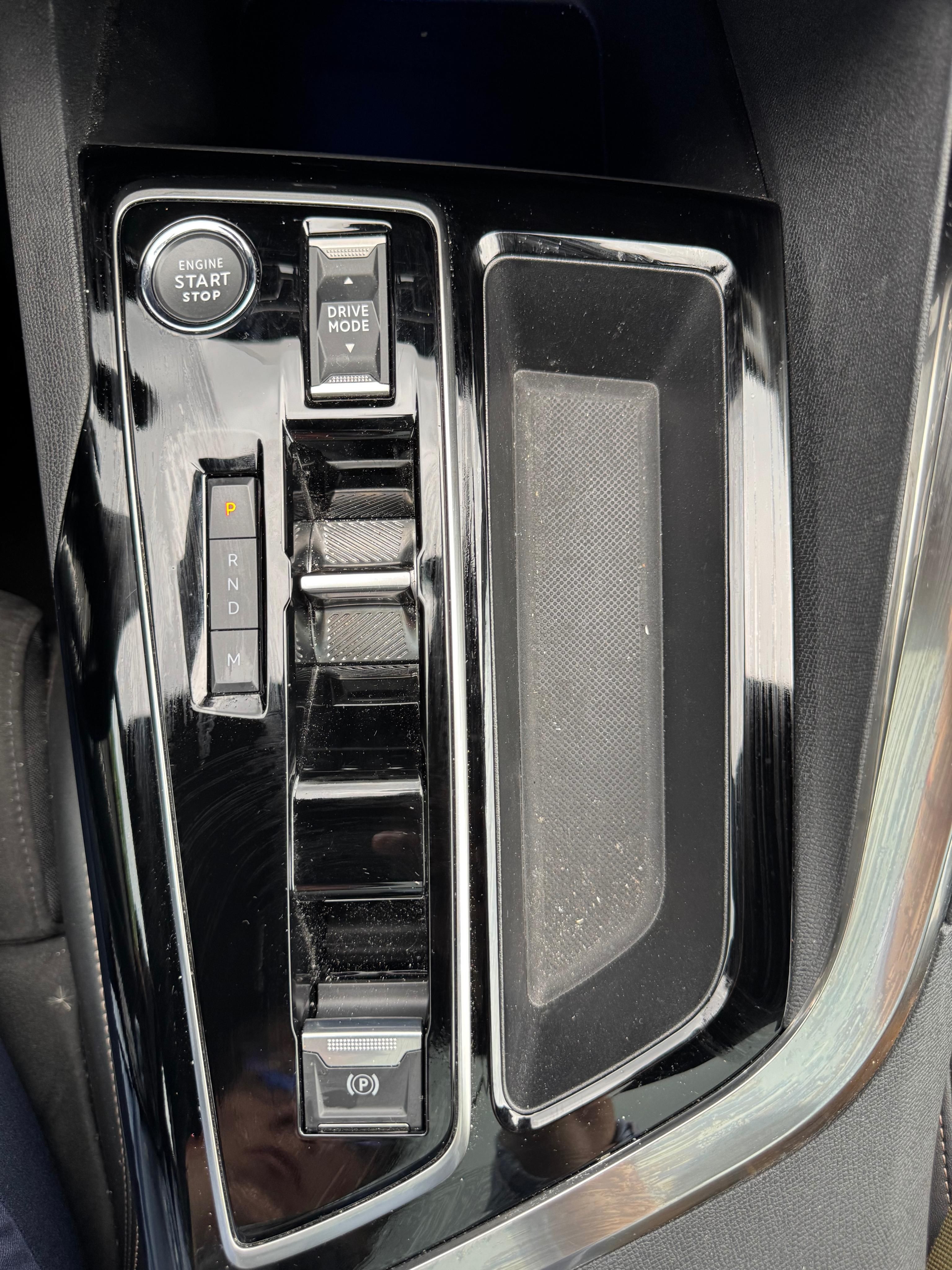 Peugeot 5008, GT BlueHDi 130 - fotka 6