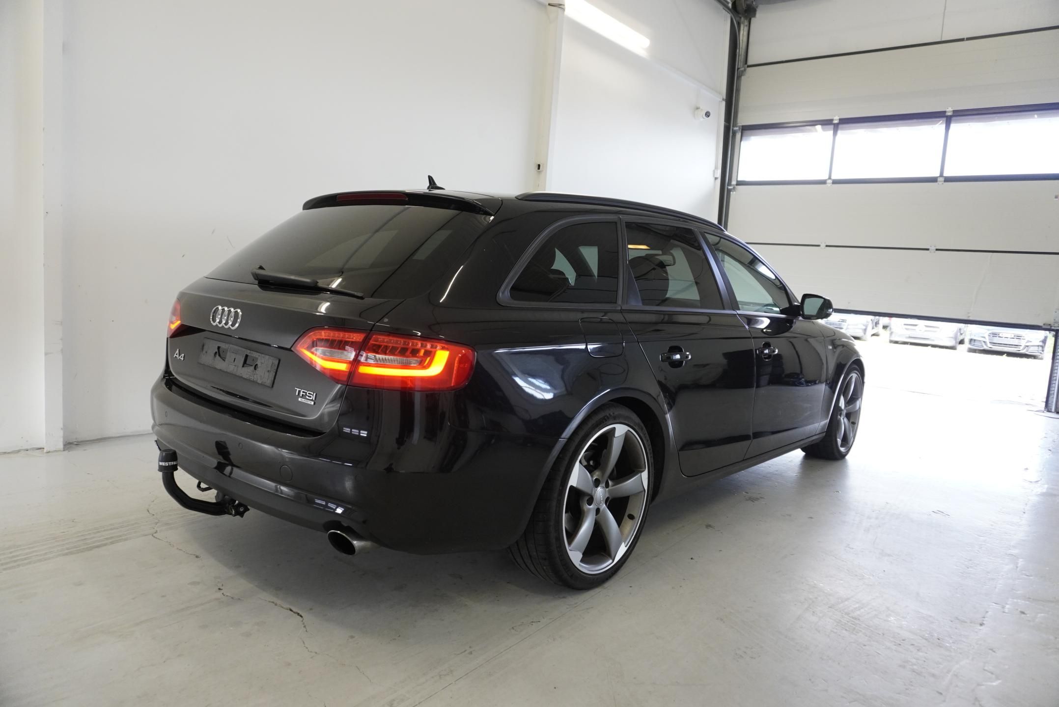 Audi A4, 2.0 TFSI 165kW QUATTRO STRONIC - fotka 6
