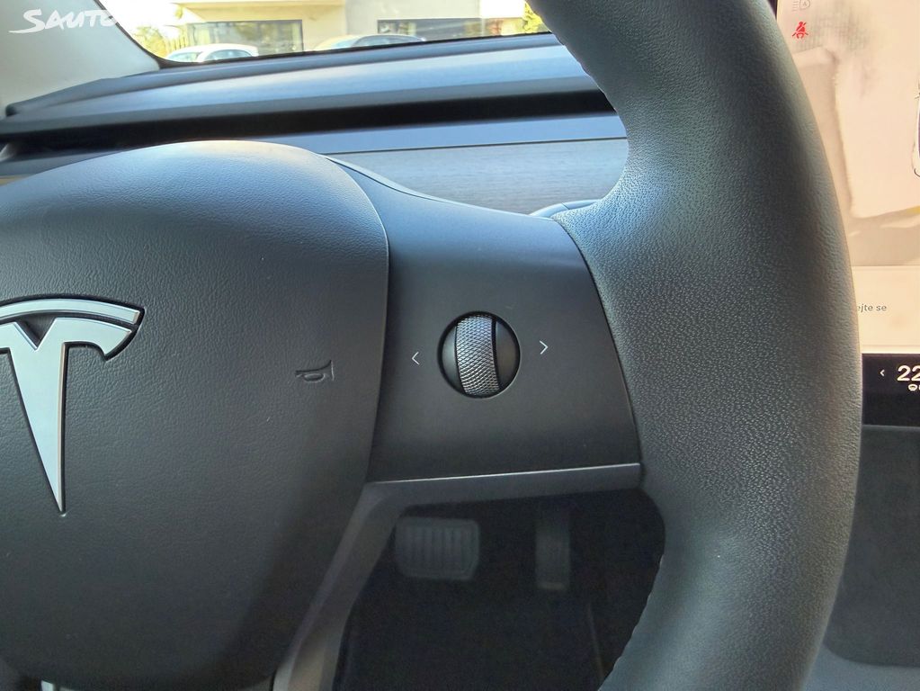 Tesla Model Y 2023 з Чехії