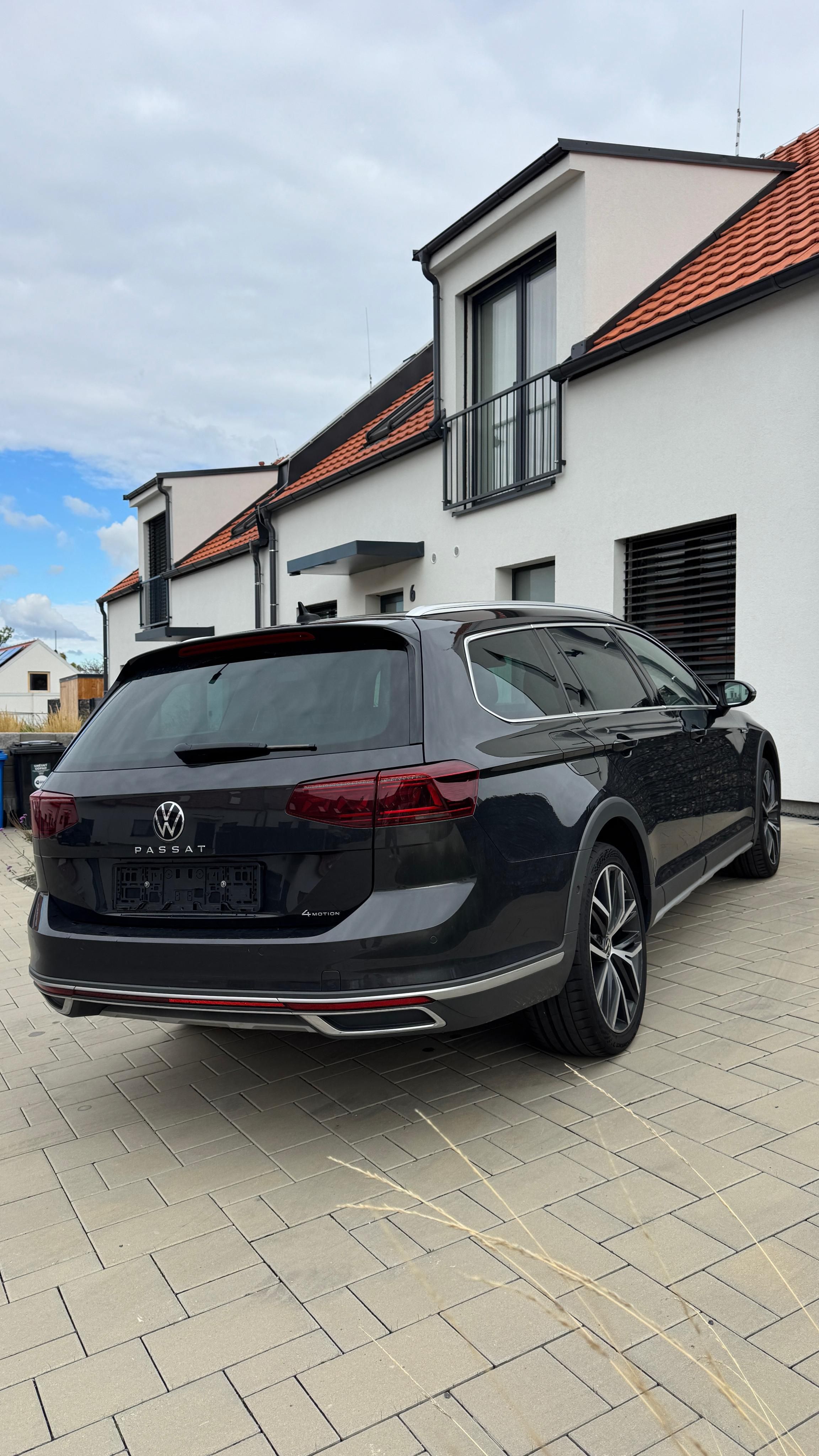 Volkswagen Passat, B8 ALLTRACK 2.0 TDI DSG 4x4 - fotka 6