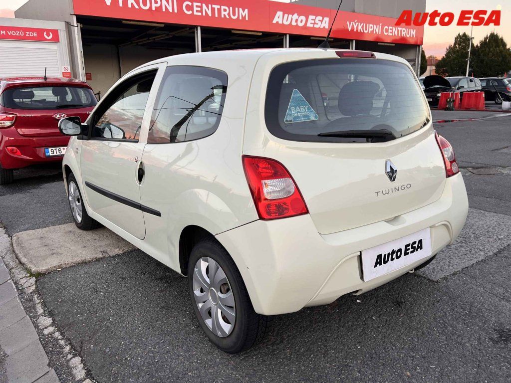 Renault Twingo, 1.5 dCi - fotka 2