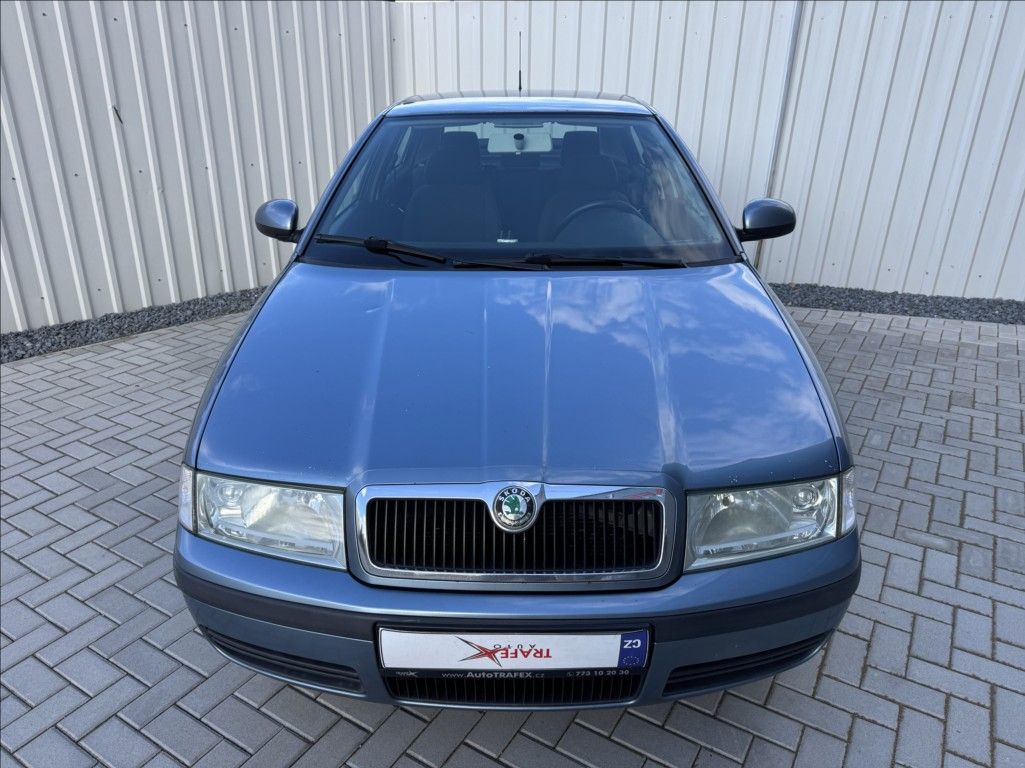 Škoda Octavia, 1,9 TDI TOUR TRUMF původ ČR - fotka 6