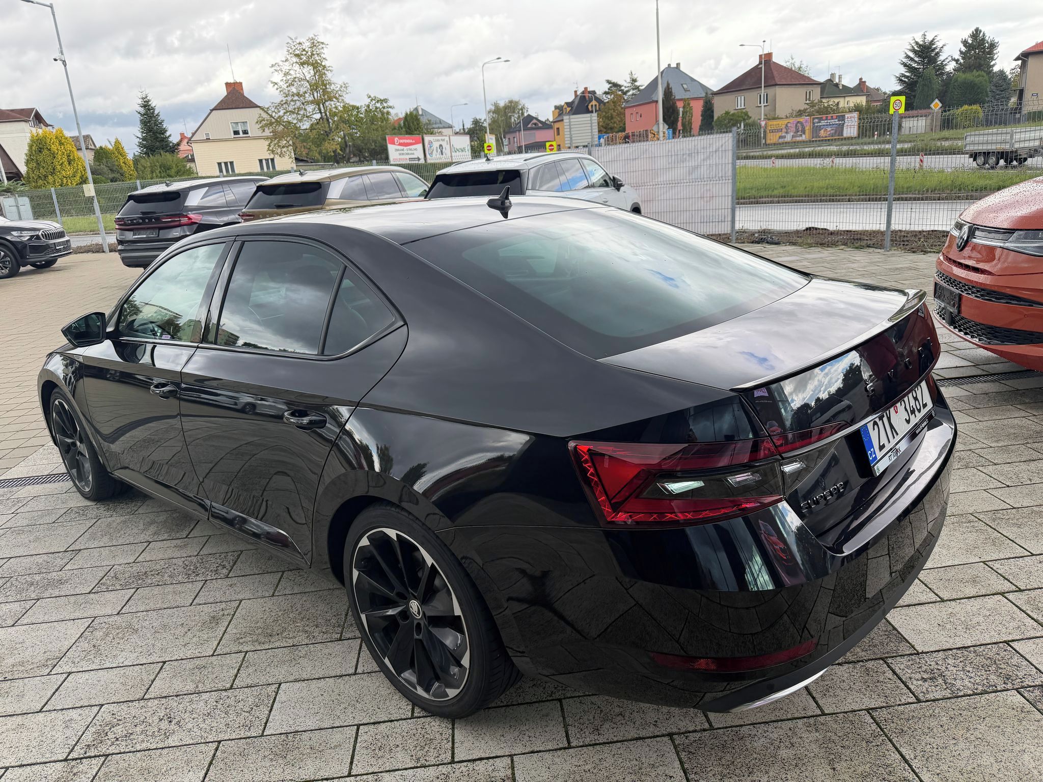Škoda Superb, Sportline 2,0TSI 140kW DSG - fotka 3