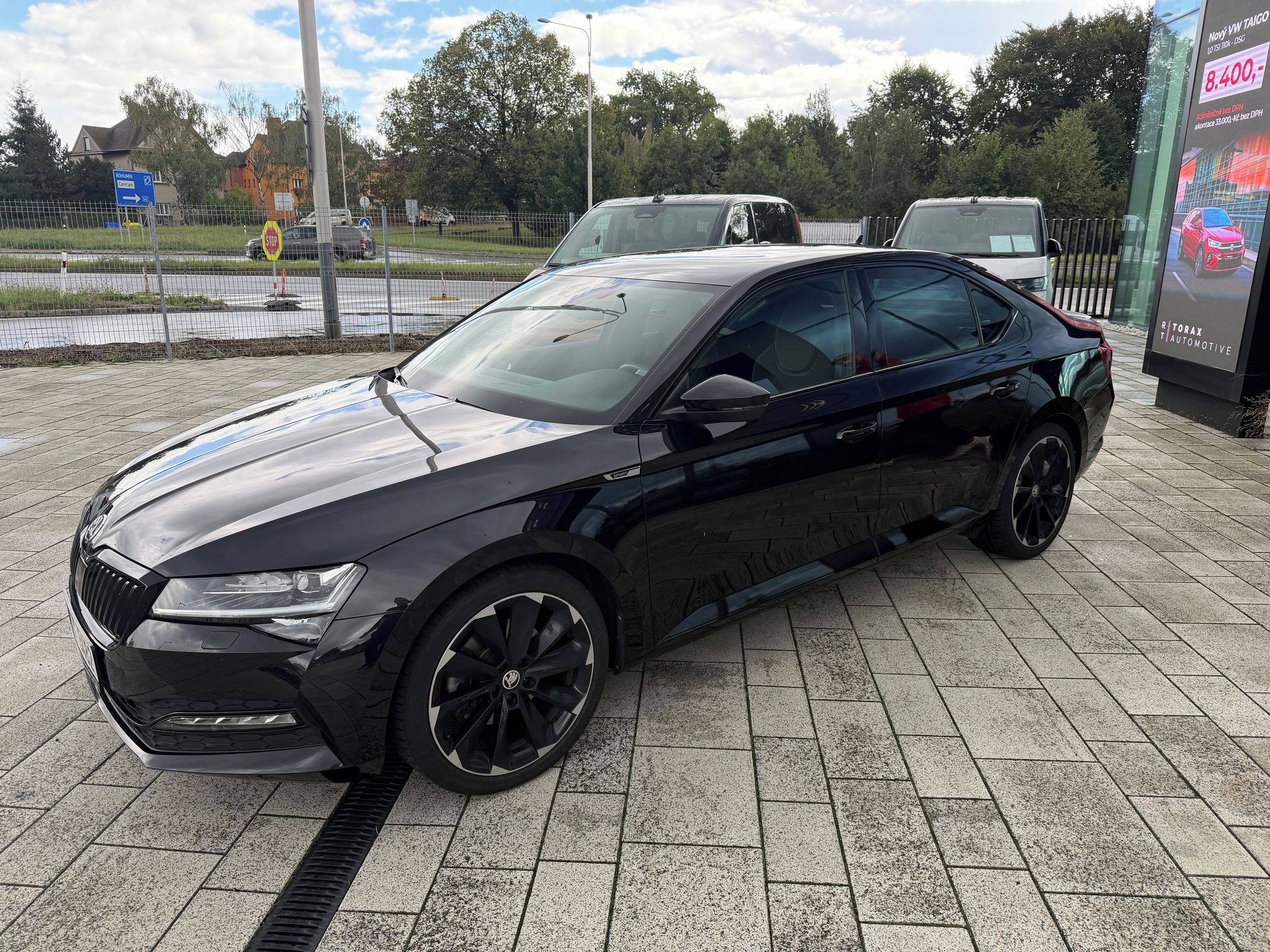 Škoda Superb, Sportline 2,0TSI 140kW DSG - fotka 4