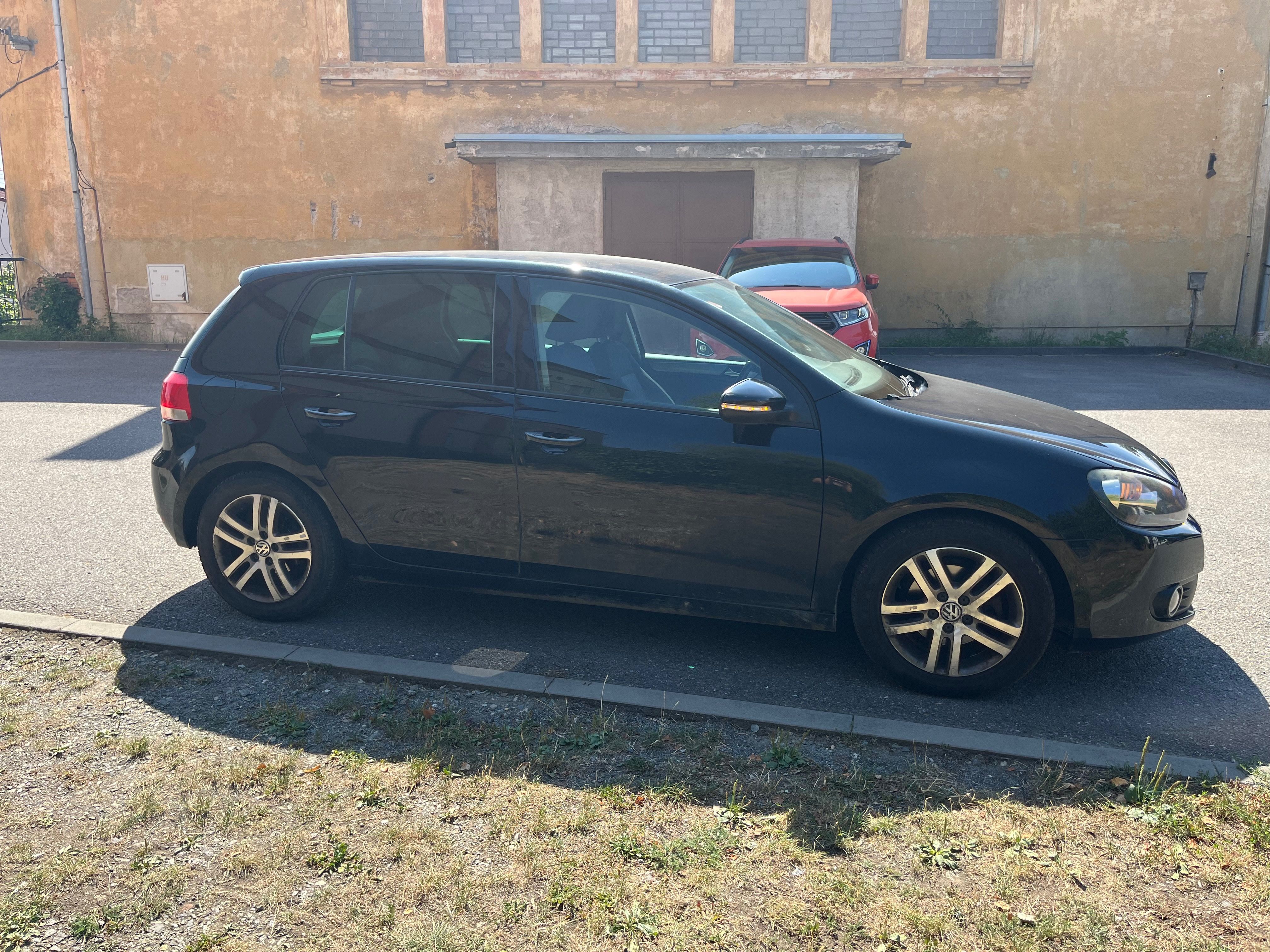 Volkswagen Golf, 1.2 TSI - servisováno - fotka 2