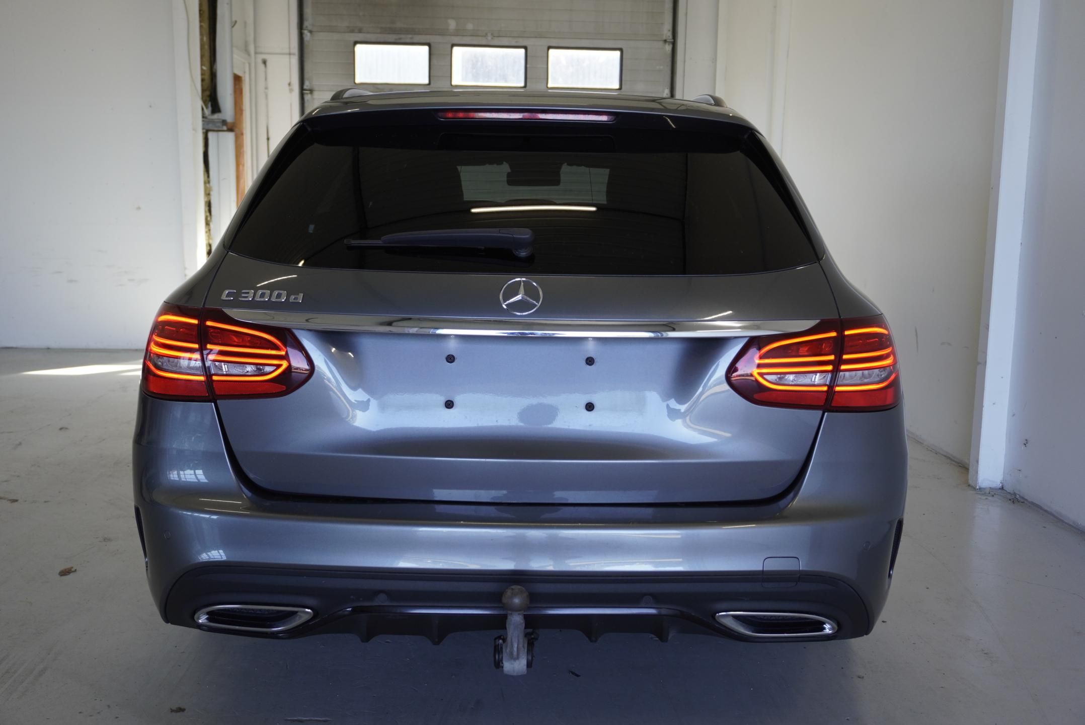Mercedes-Benz Třídy C, C300 2,0D AMG-LINE AUTOMAT - fotka 6