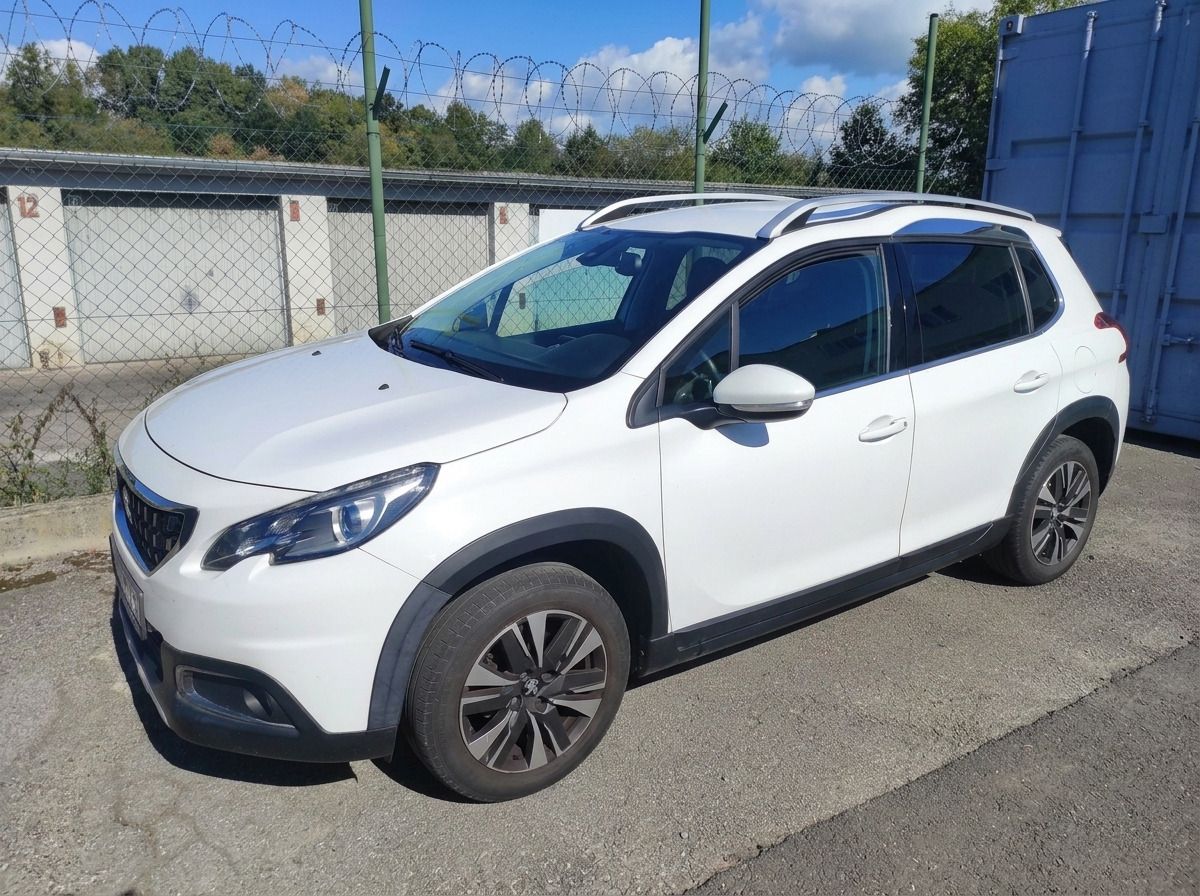 Peugeot 2008, 1,2 benzín, Allure, 1. majitel