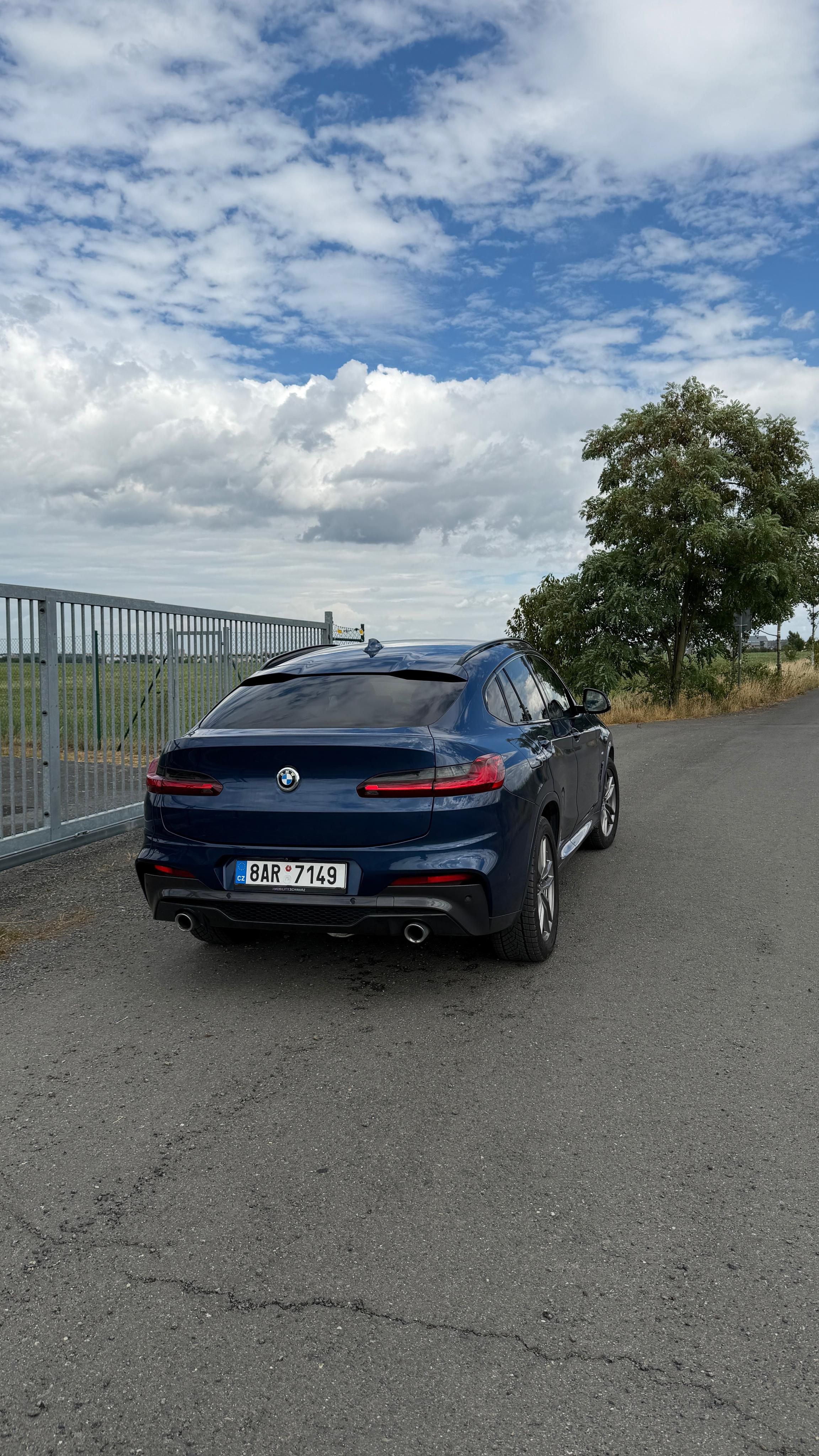 BMW X4, BMW X4 3.0 xDrive30d M Sport - fotka 5