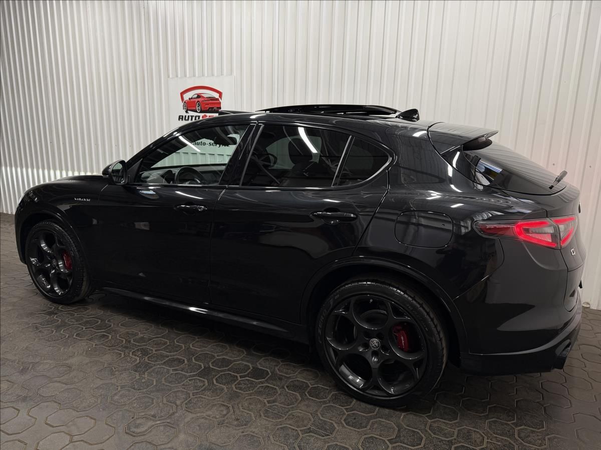 Alfa Romeo Stelvio, VELOCE 154kW Q4 PANO H&K R21 - fotka 5