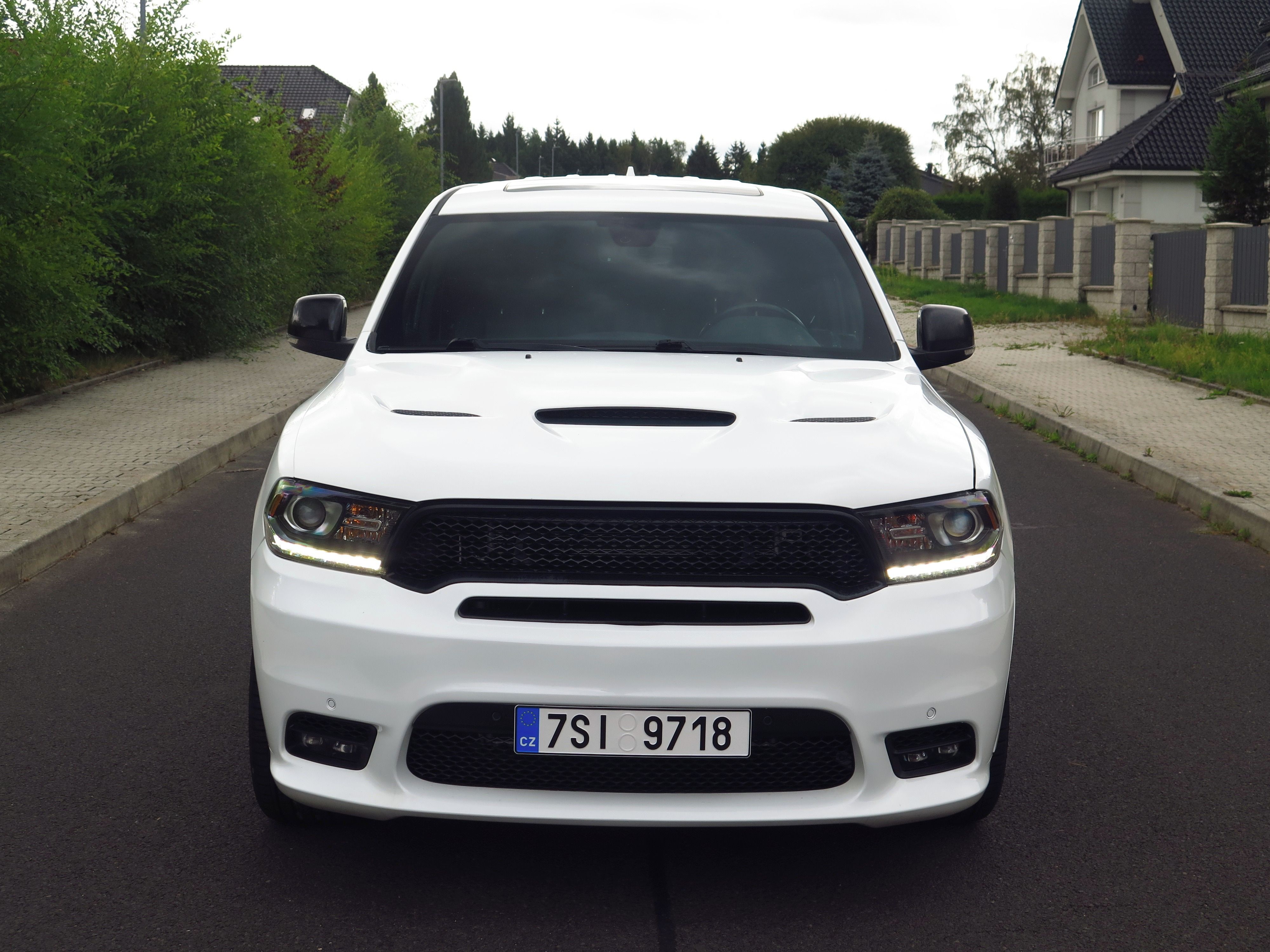 Dodge Durango, 5.7 HEMI V8 SRT vzhled - DPH - fotka 2