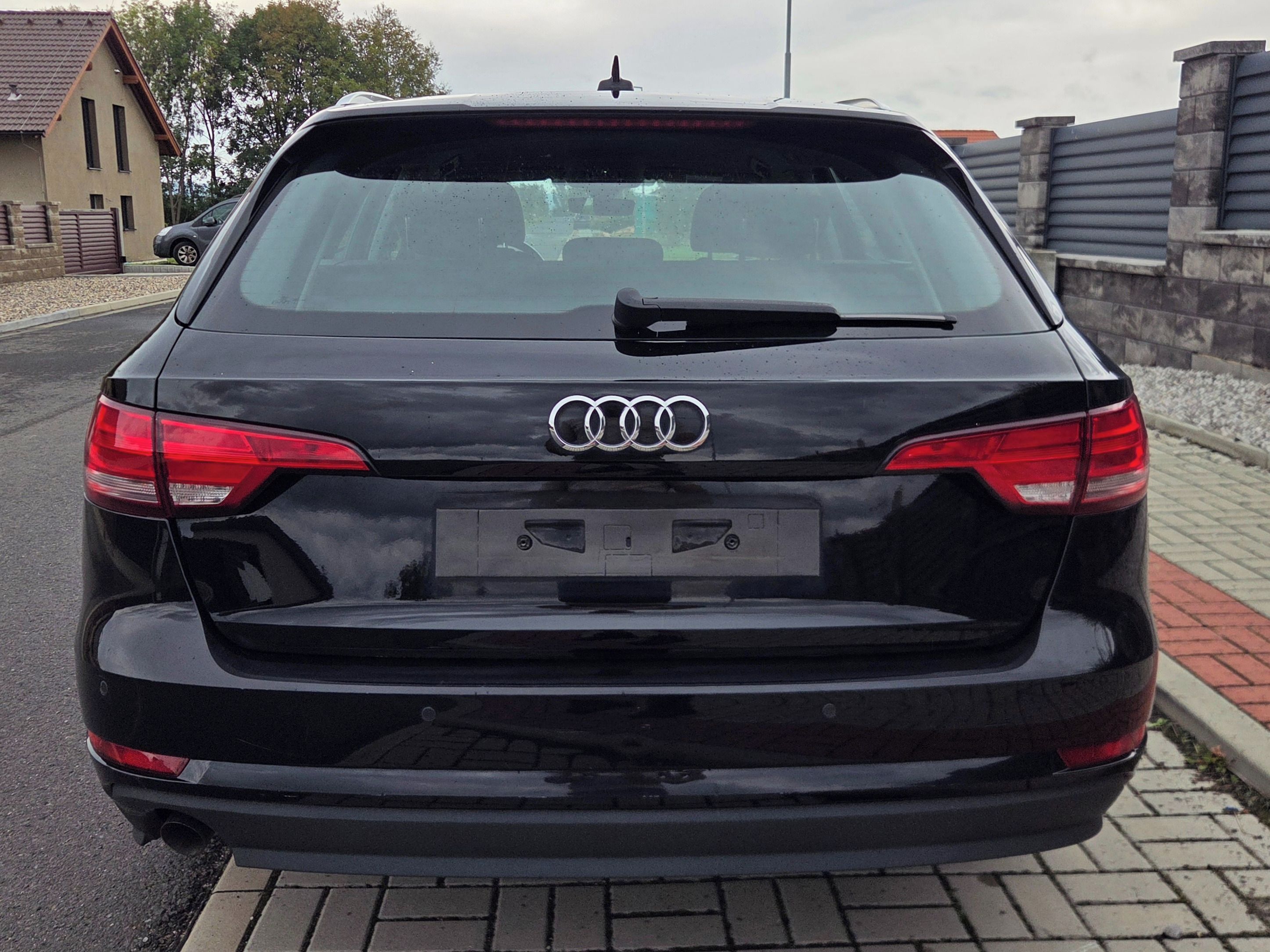 Audi A4, Pravidelný servis Audi - fotka 6