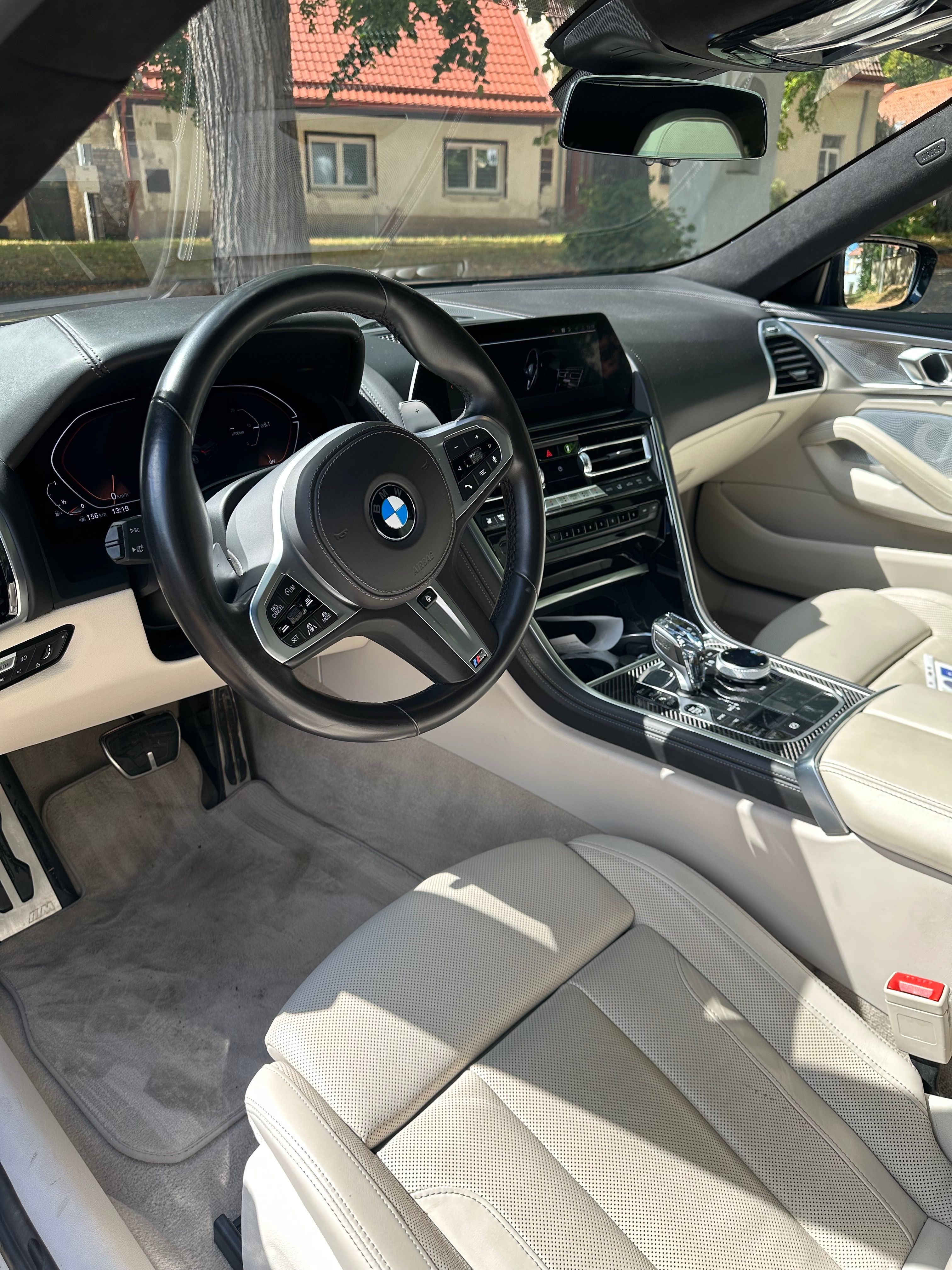 BMW Řada 8 - fotka 3