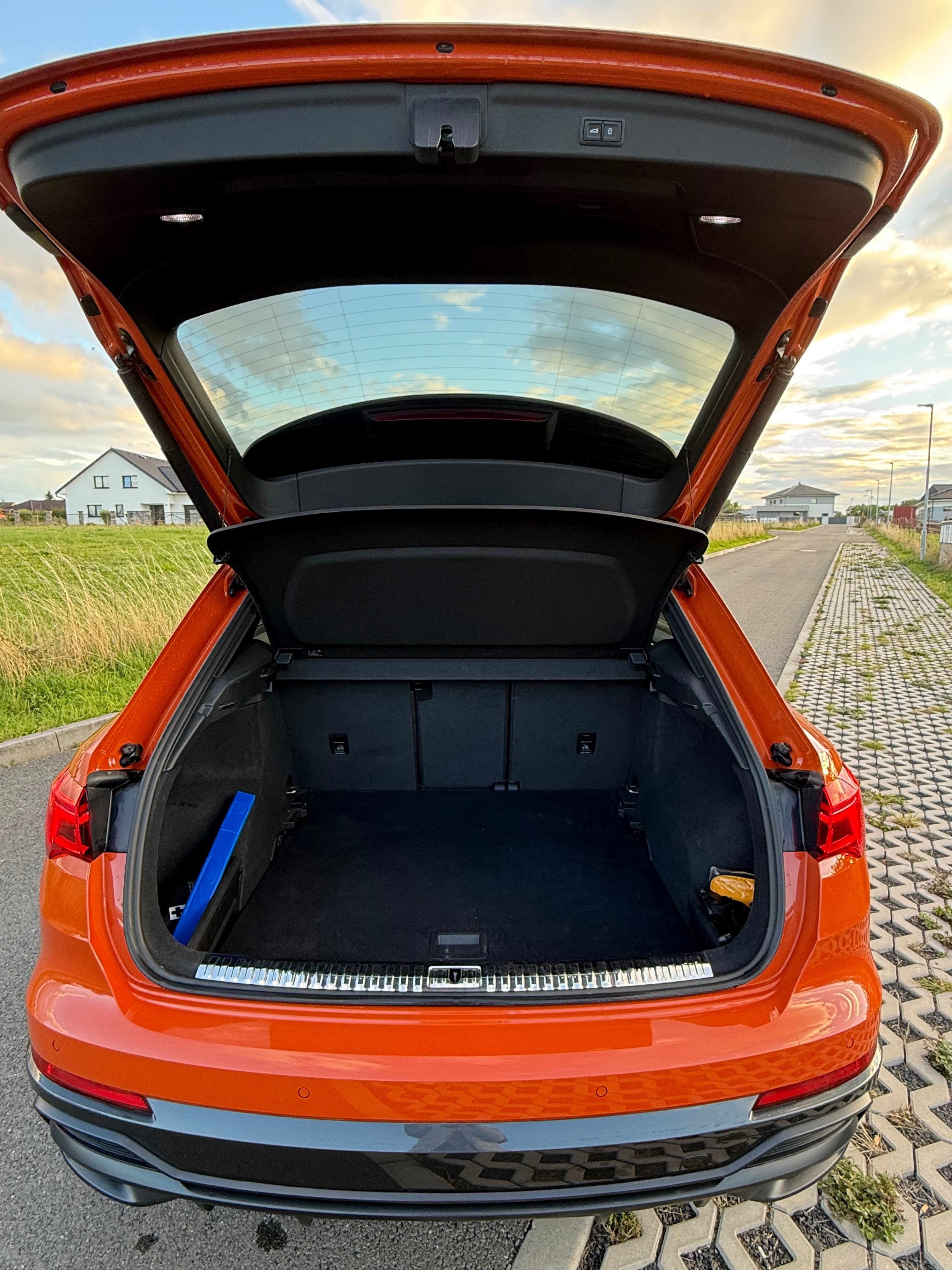 Audi Q3, 40TFSi S-line 140kw - fotka 5