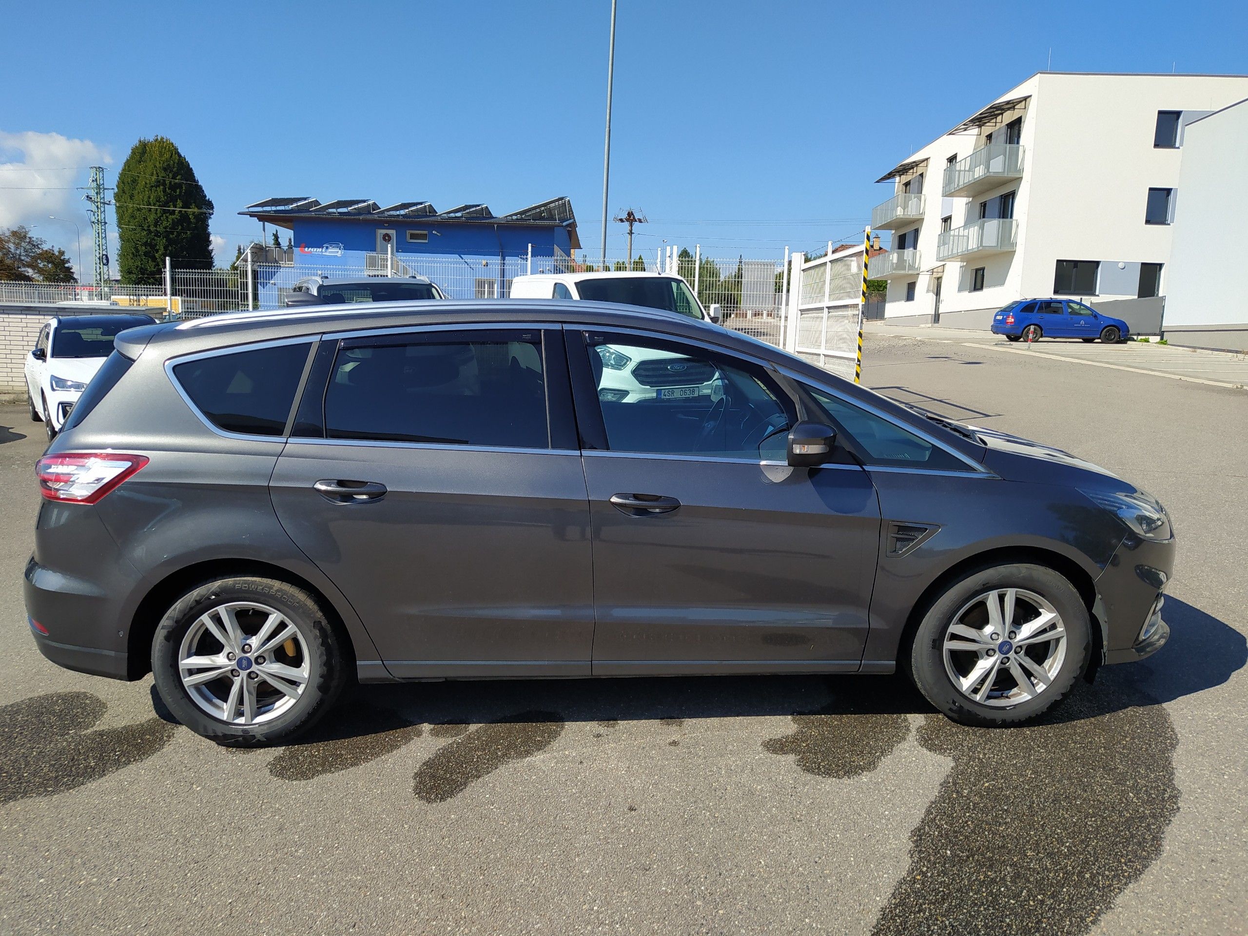 Ford S-MAX, 2.0 EcoBlue 110kW/150k Titaniu - fotka 6