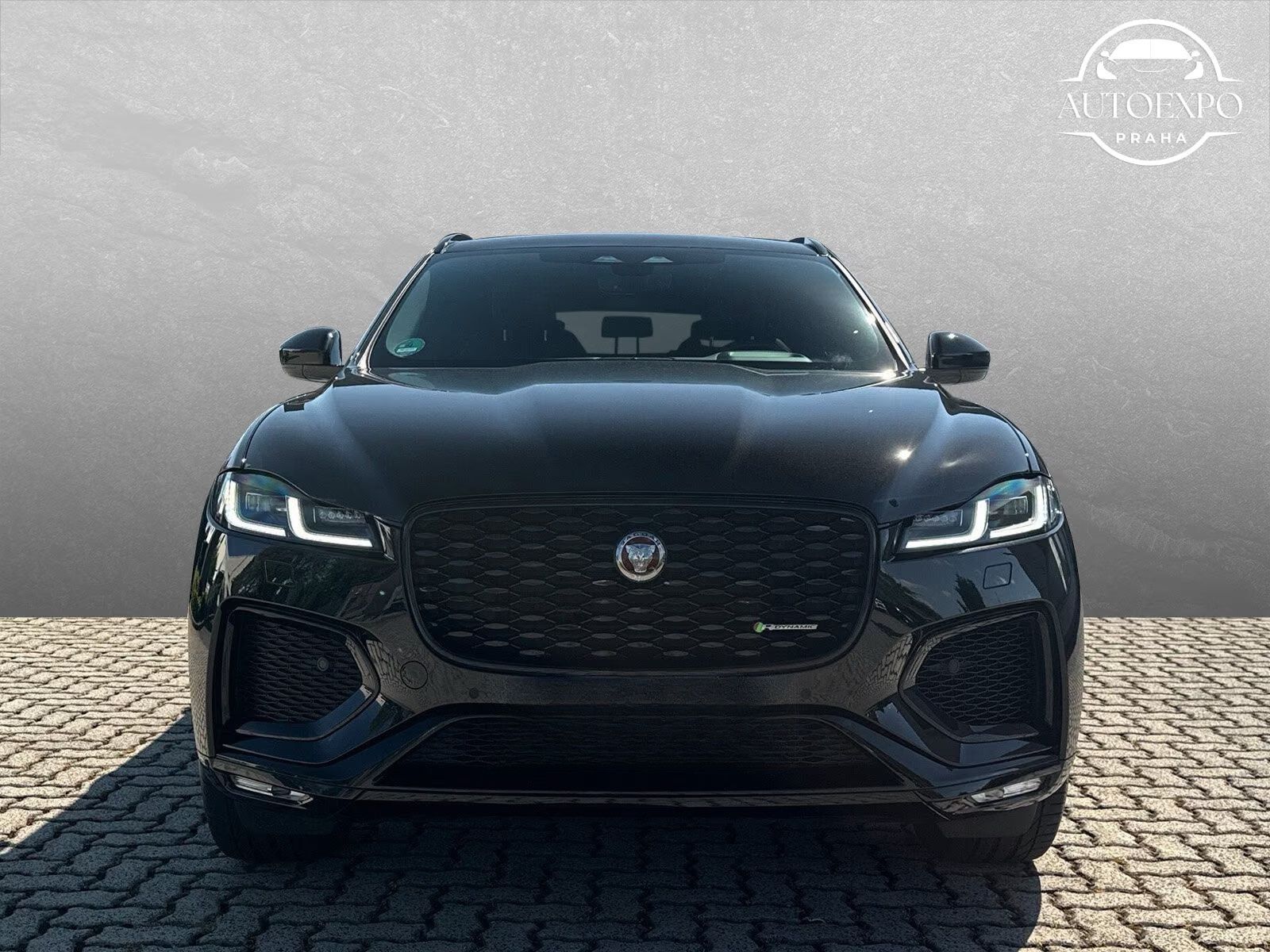 Jaguar F-Pace, F-PACE P400 R-Dynamic* - fotka 5
