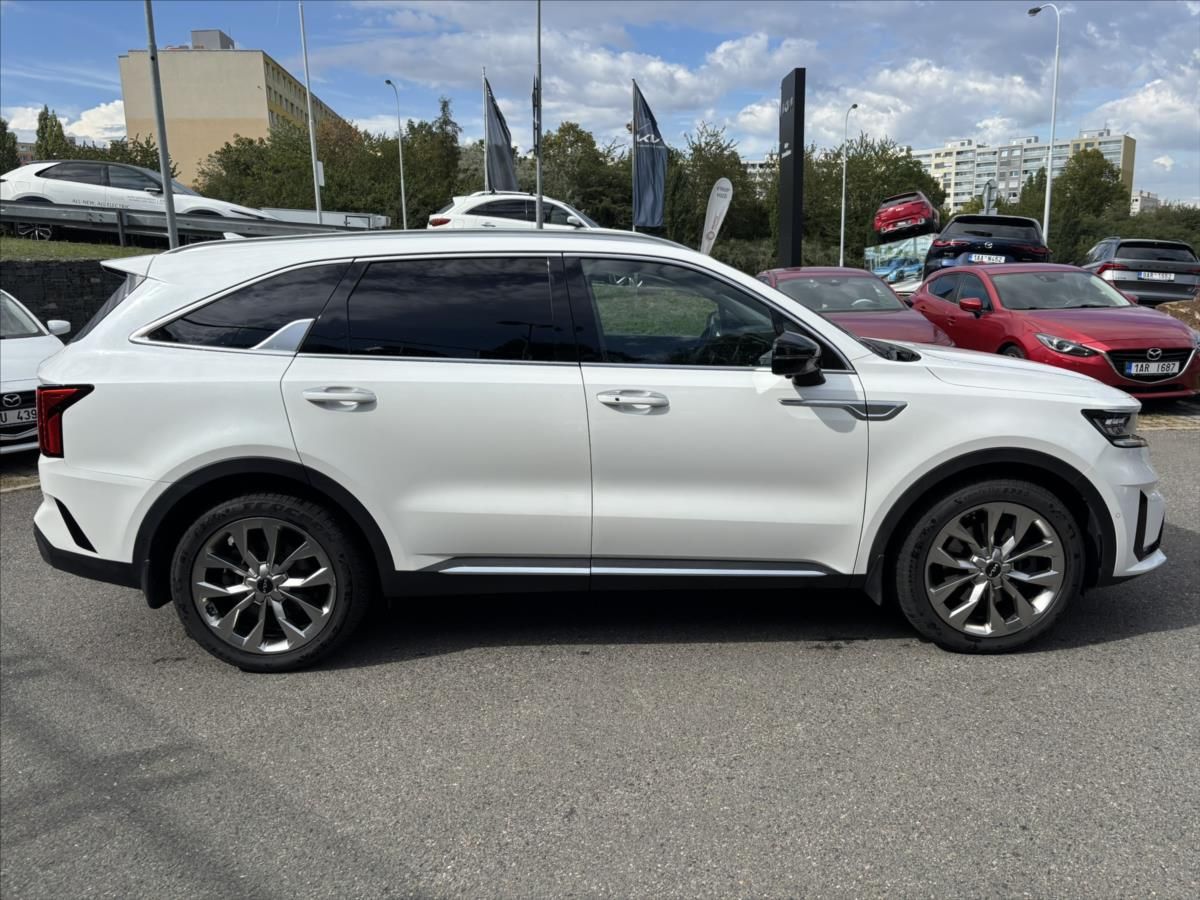Kia Sorento, 2,2 D 4x4 AT TOP ZÁRUKA 7MÍST - fotka 6