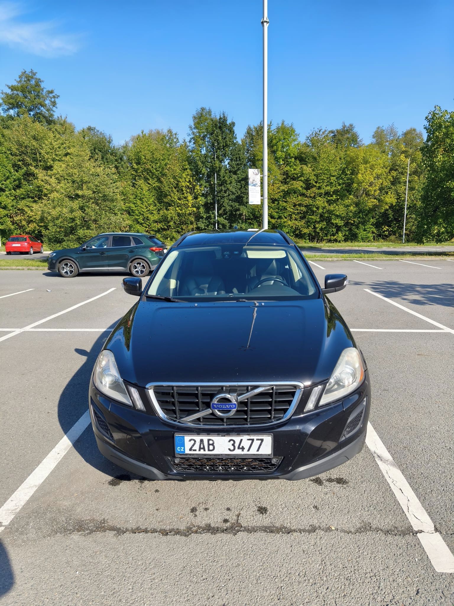 Volvo XC60, VOLVO XC60 D5 AWD 4x4 - 2,4L - fotka 2