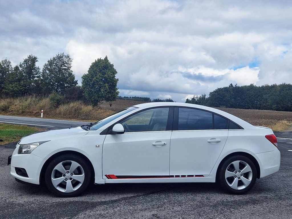 Chevrolet Cruze, 2.0 TDCi - fotka 4