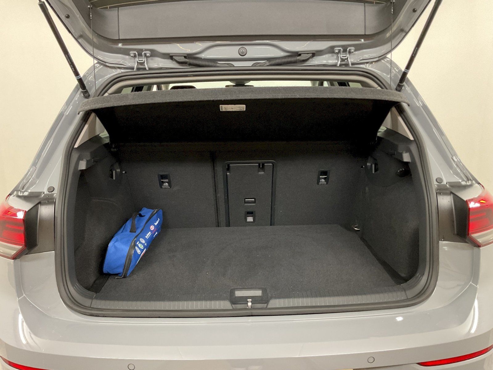 Volkswagen Golf, 8. gen 1,5 TSI - fotka 6