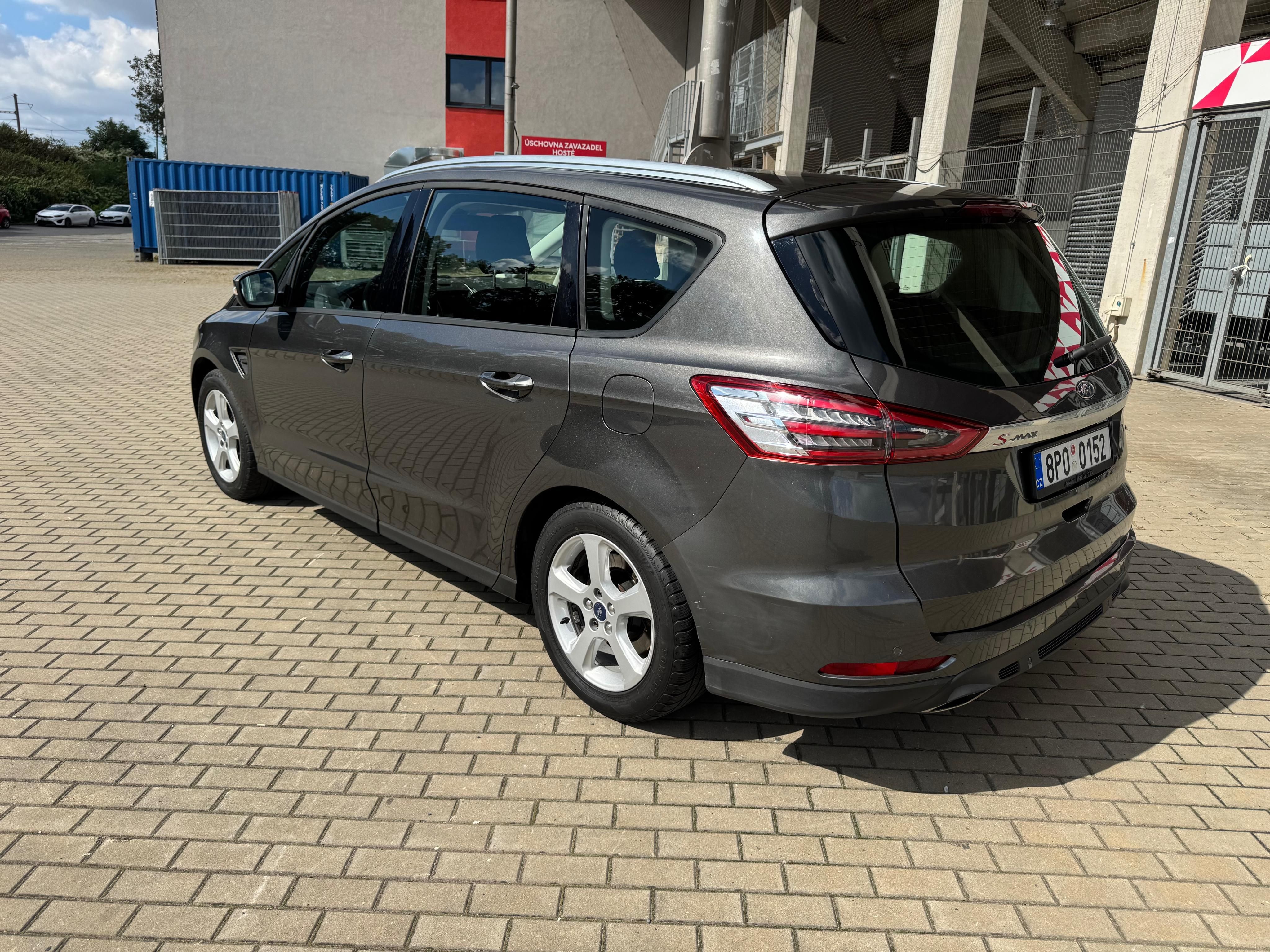 Ford S-MAX, 2.0TDCi, 132kw Automat - fotka 3