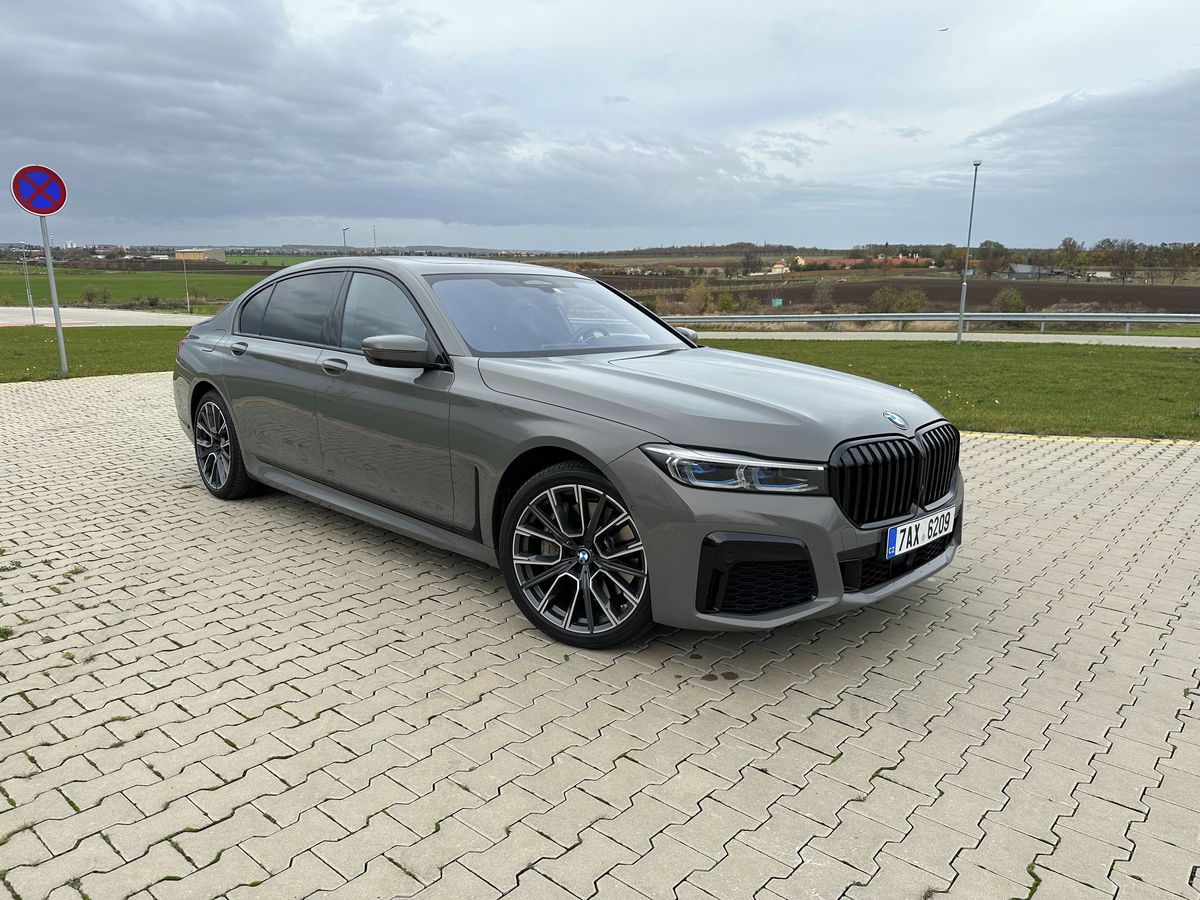 BMW Řada 7, BMW 745Le xDrive autoriz. ser. - fotka 3
