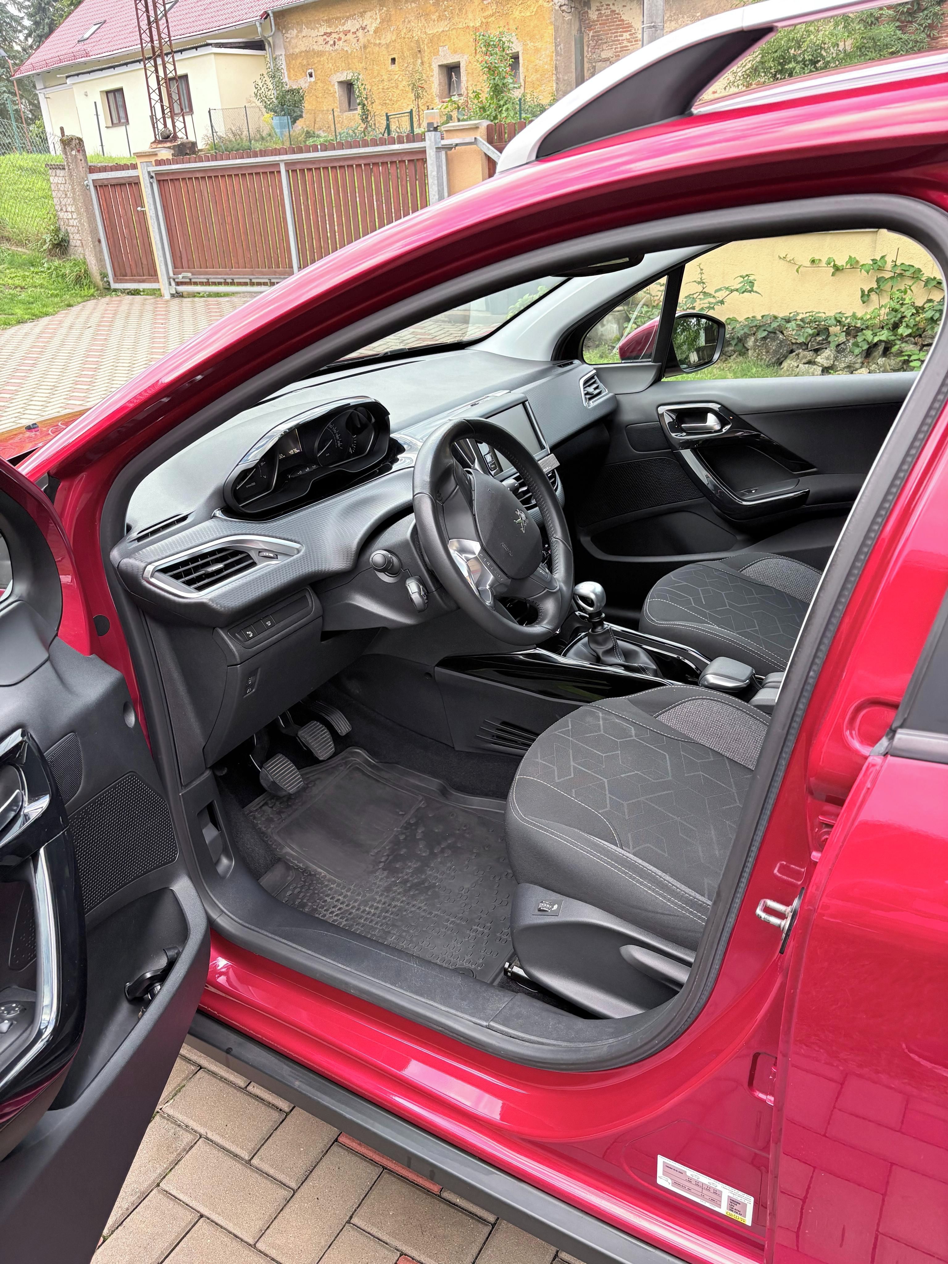 Peugeot 2008, Peugeot  2008 - fotka 6