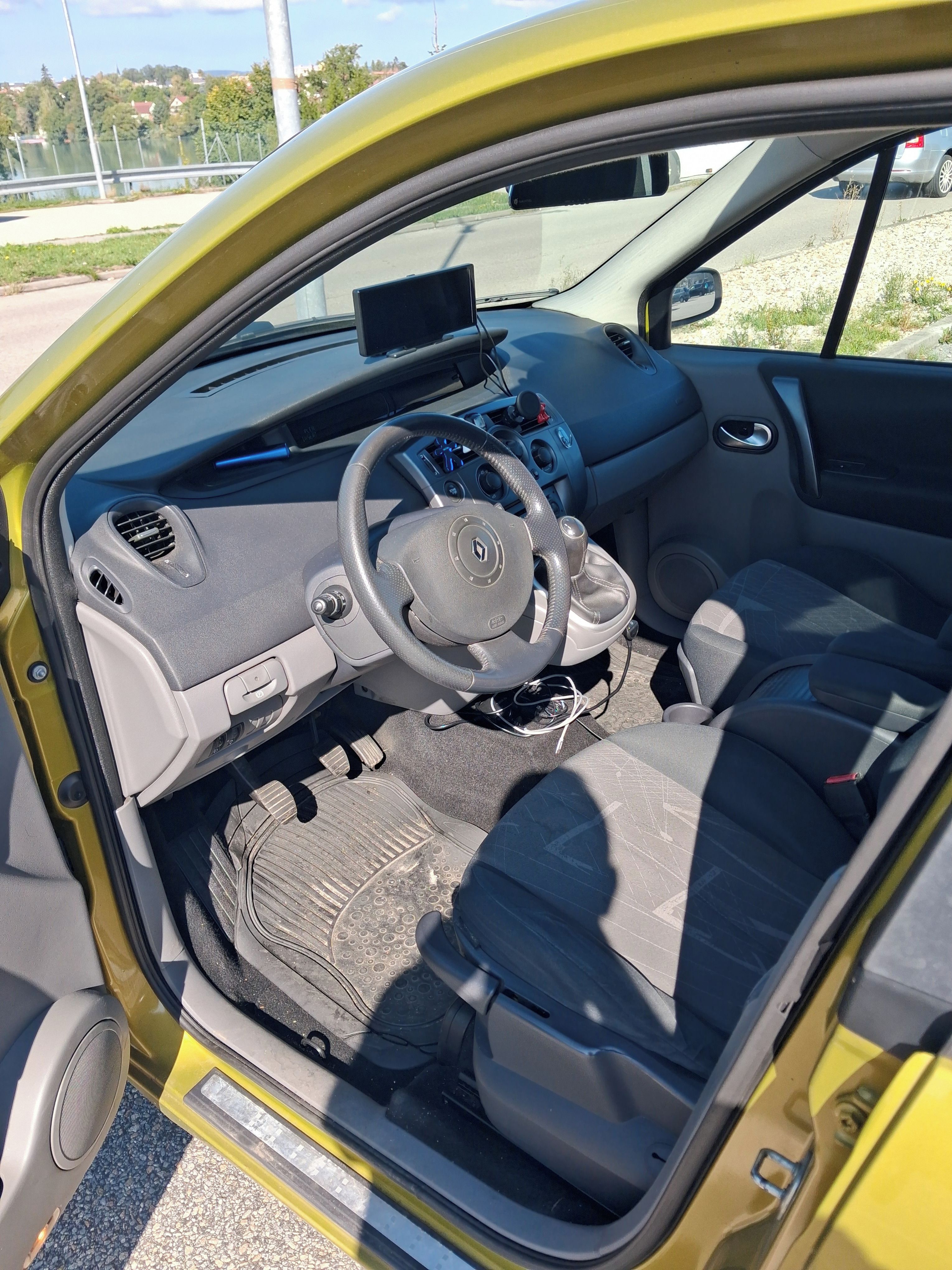 Renault Grand Scénic, 1,5 Dynamique - servisováno - fotka 6