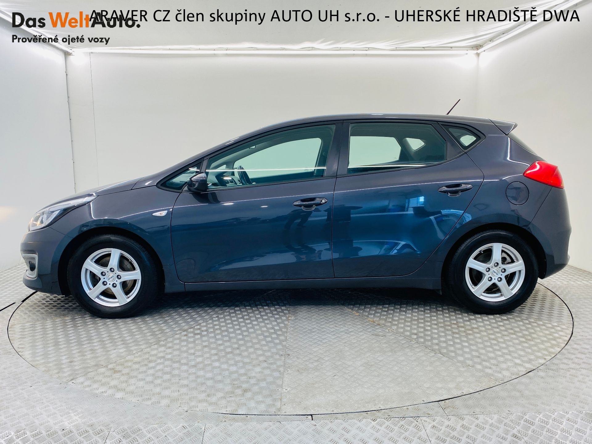Kia Cee´d, 1.4 CVVT 73 kW Klima 1. maj.ČR - fotka 3
