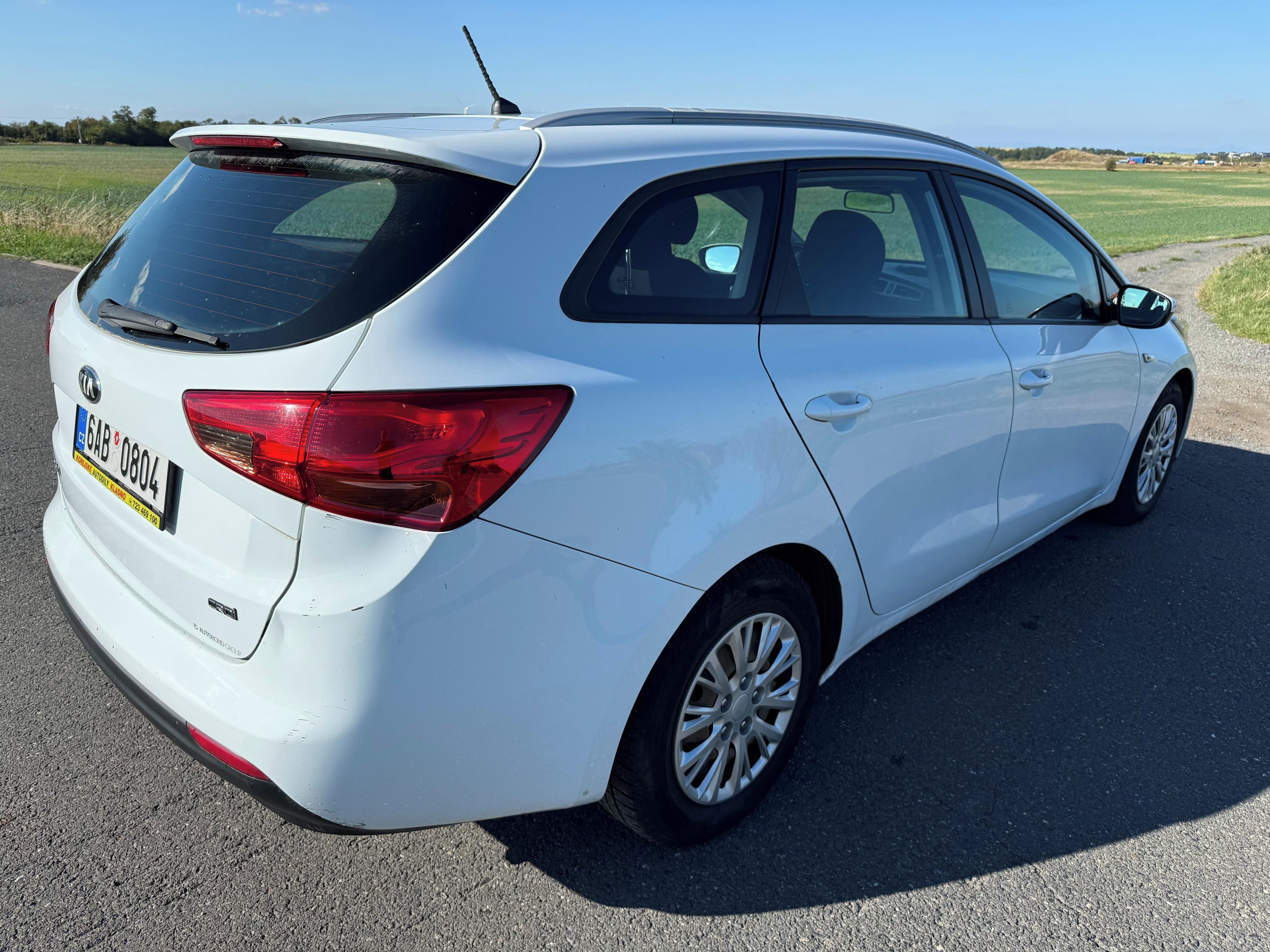 Kia Cee´d, 1.6 CRDi 2015 - fotka 4