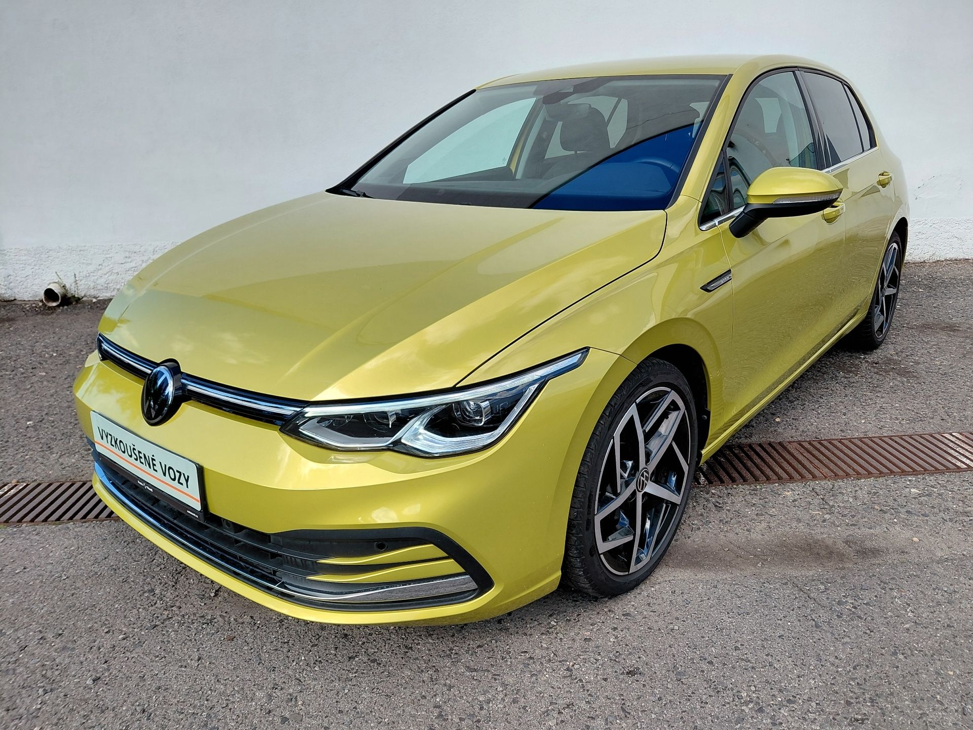 Volkswagen Golf, 1,5 eTSI STYLE DSG 110 kW - fotka 6