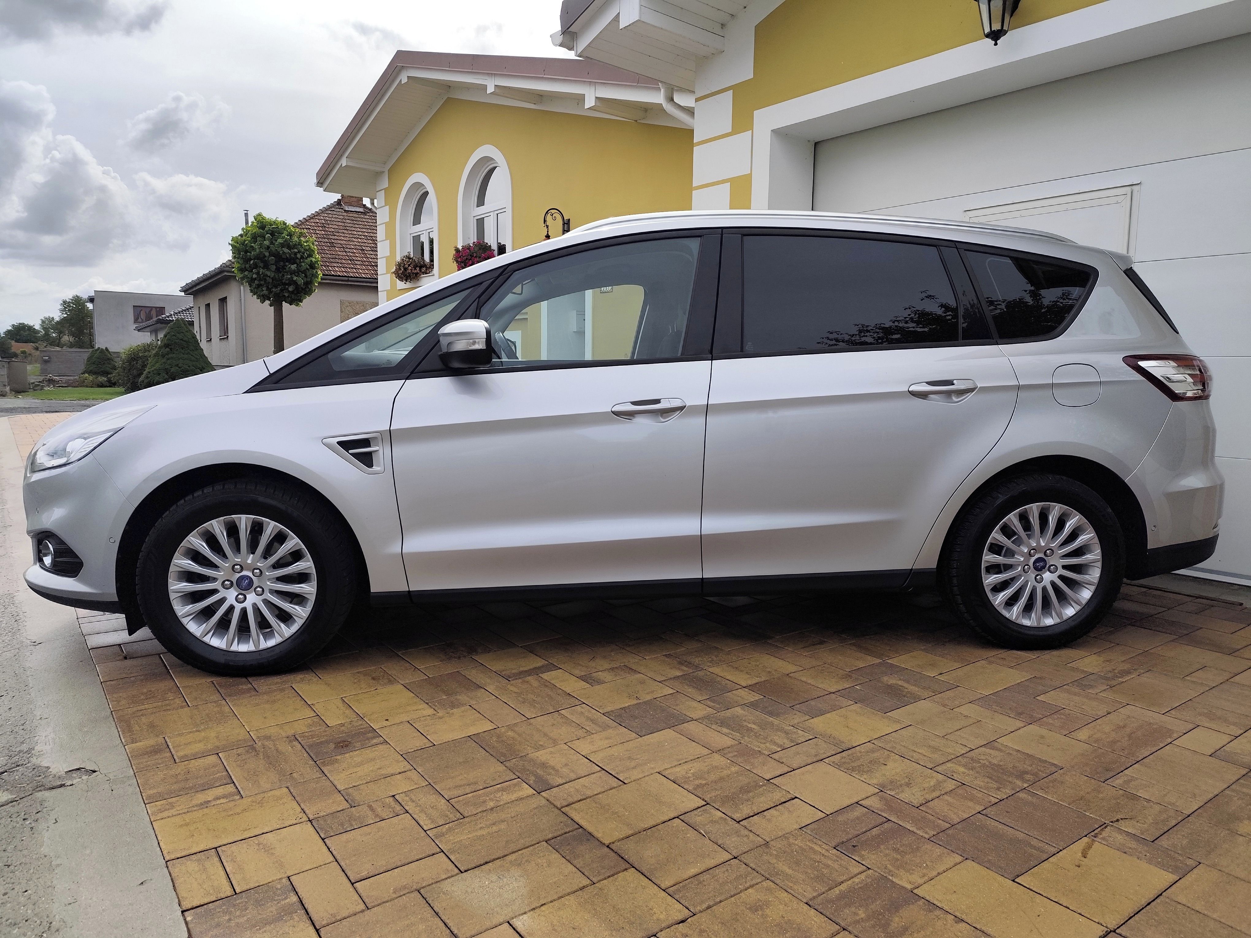 Ford S-MAX, 1.5Ecob118KW-novérozvody,7míst - fotka 5