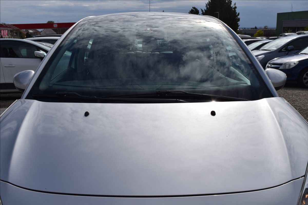Citroën C3, 1,1 i 44KW PO SERVISE NOVÁ STK - fotka 3