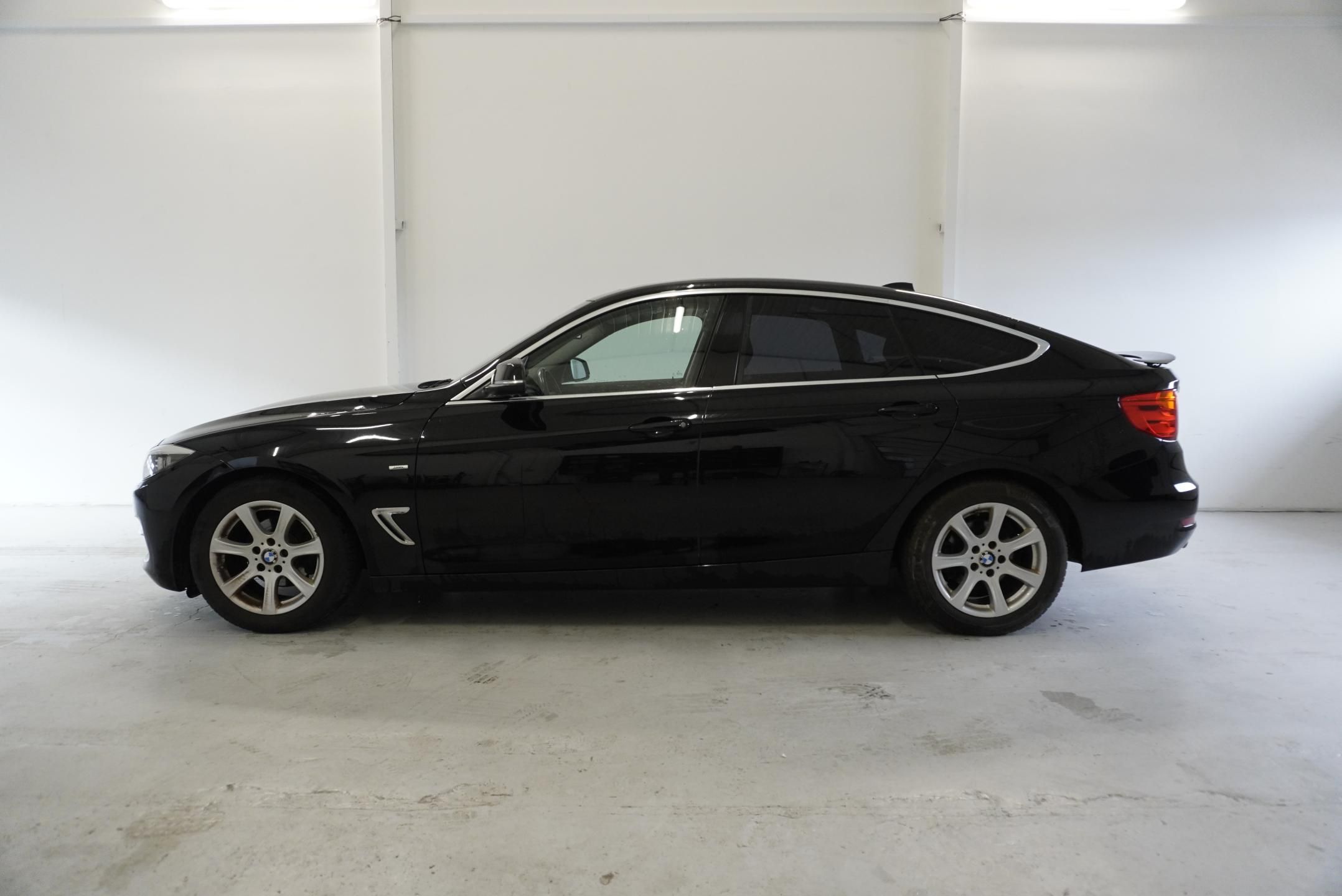 BMW Řada 3, 320i LUXURY LINE AUTOMAT - fotka 4