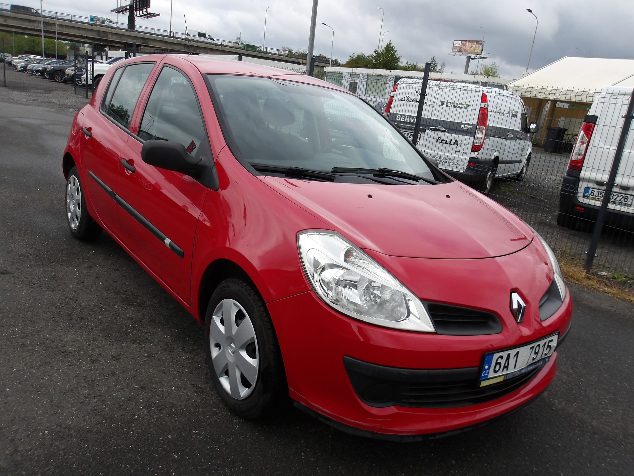 Renault Clio, 1,2i ČR NAJ.62000 km !!! - fotka 4